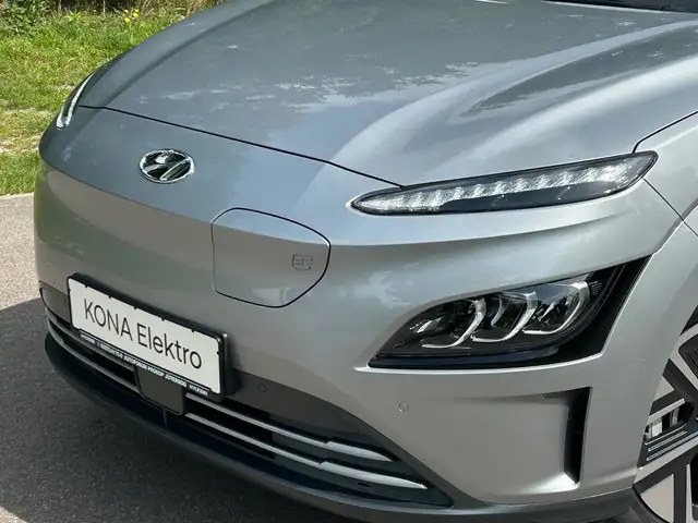 Hyundai Kona view 8