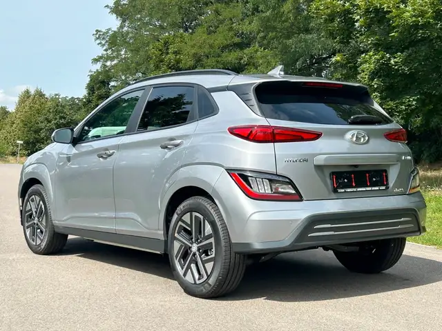 Hyundai Kona view 4