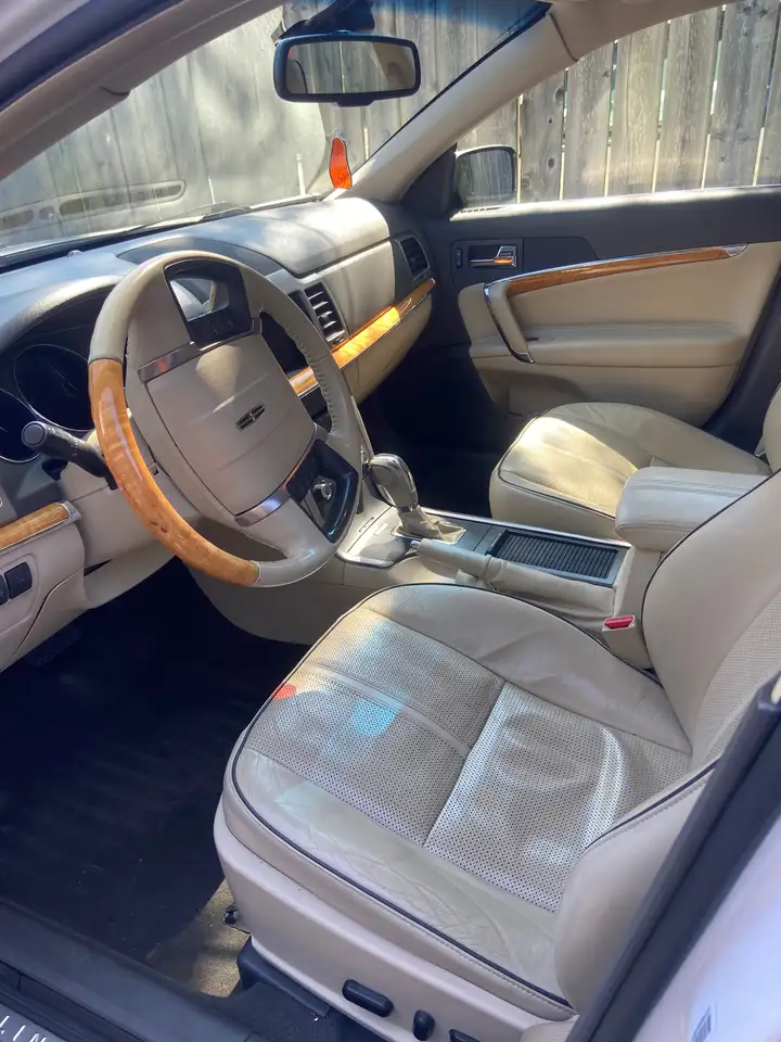 Lincoln MKZ снимка Lincoln MKZ