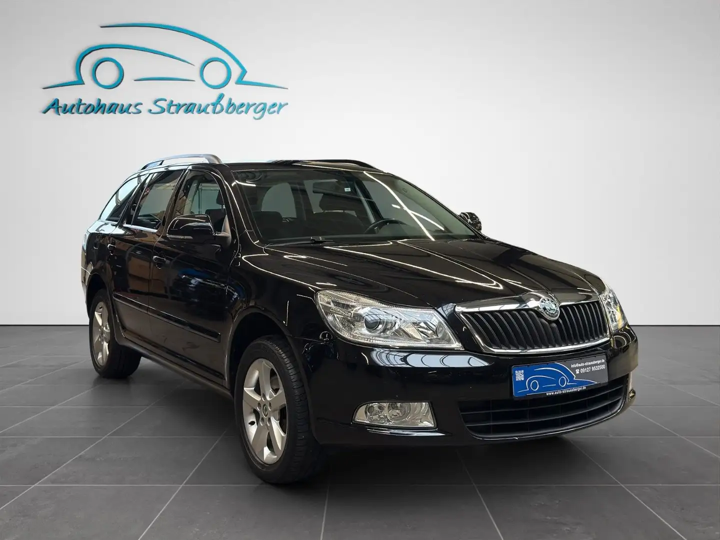 Skoda Octavia Combi Elegance 4X4 Noir - 2