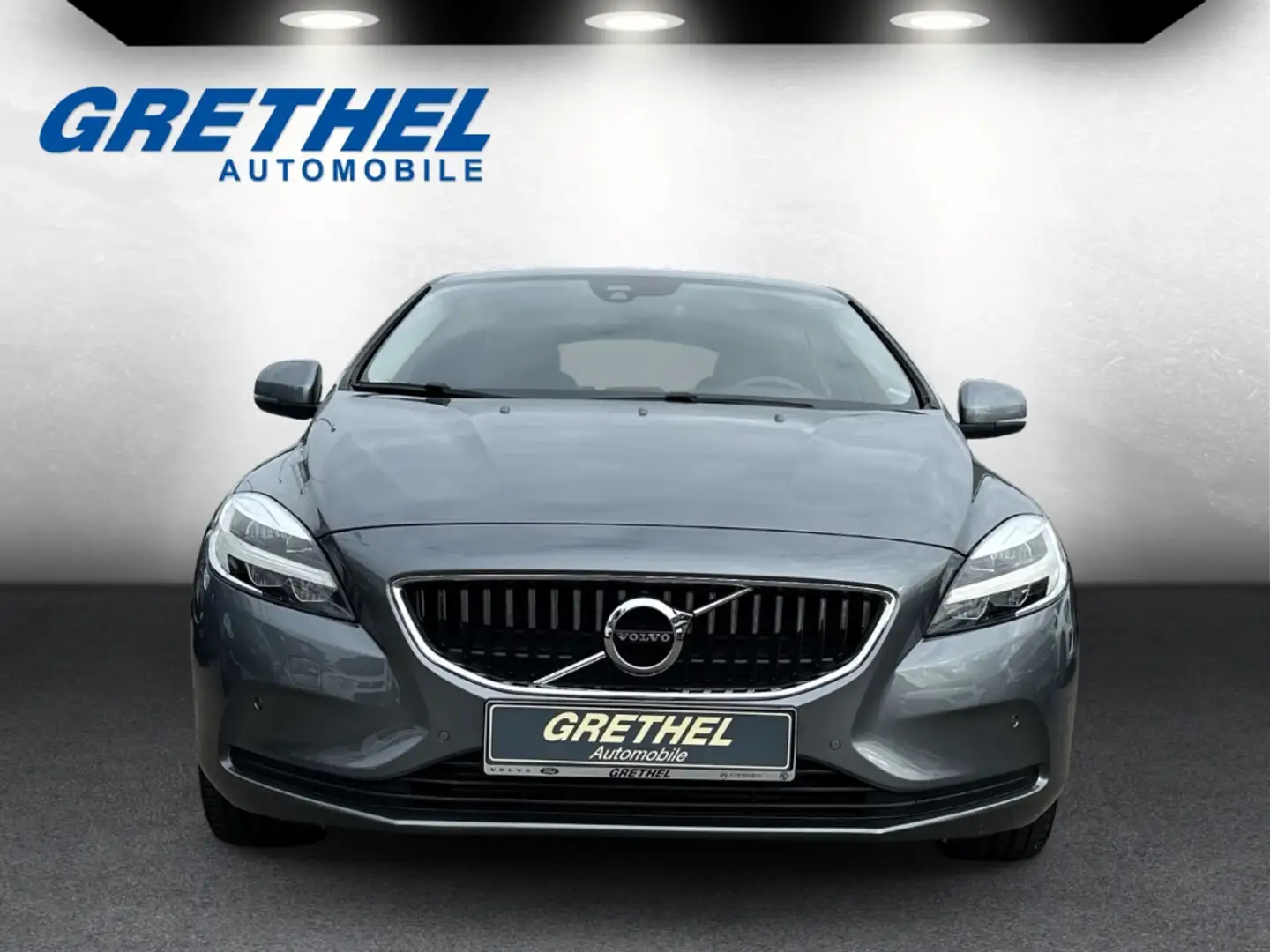 Volvo V40 Momentum 18 Zoll Navi  Soundsystem LED Sperrdiff. Grijs - 2