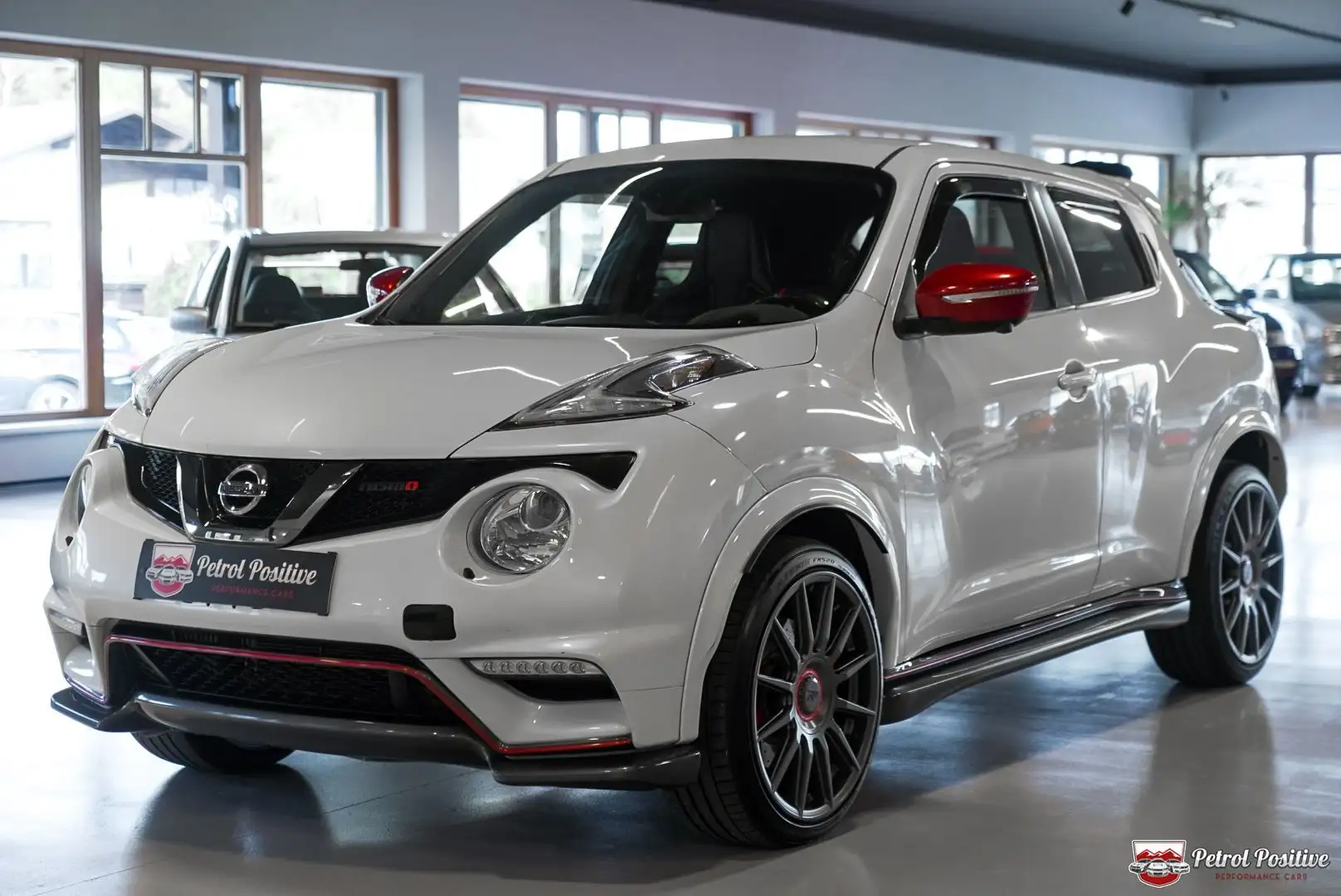 Nissan Juke 1,6 DIG-T Nismo RS / RECARO Sportsitze / Schalter Wit - 1