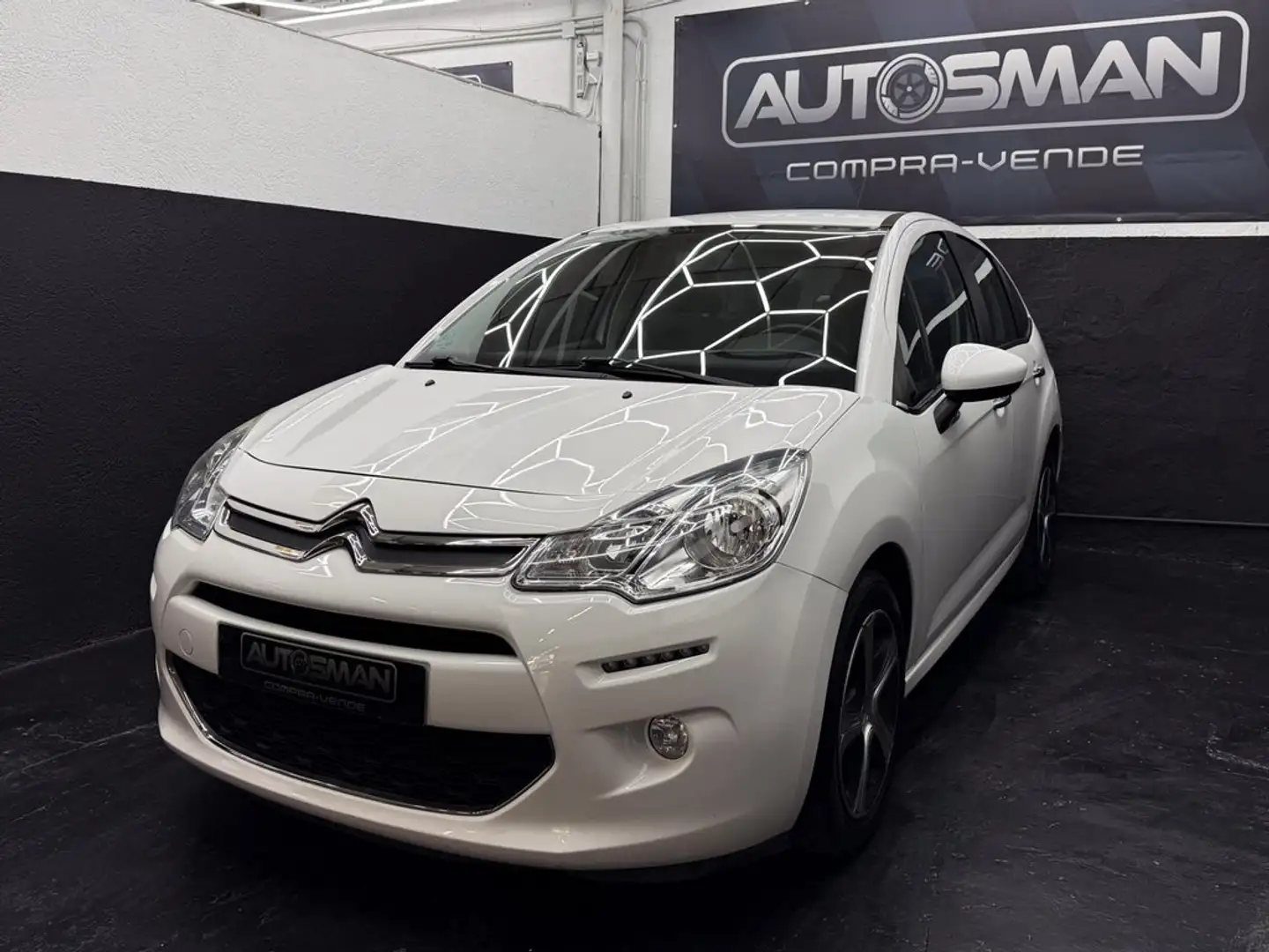 Citroen C3 PureTech 60KW (82CV) SHINE Blanco - 2