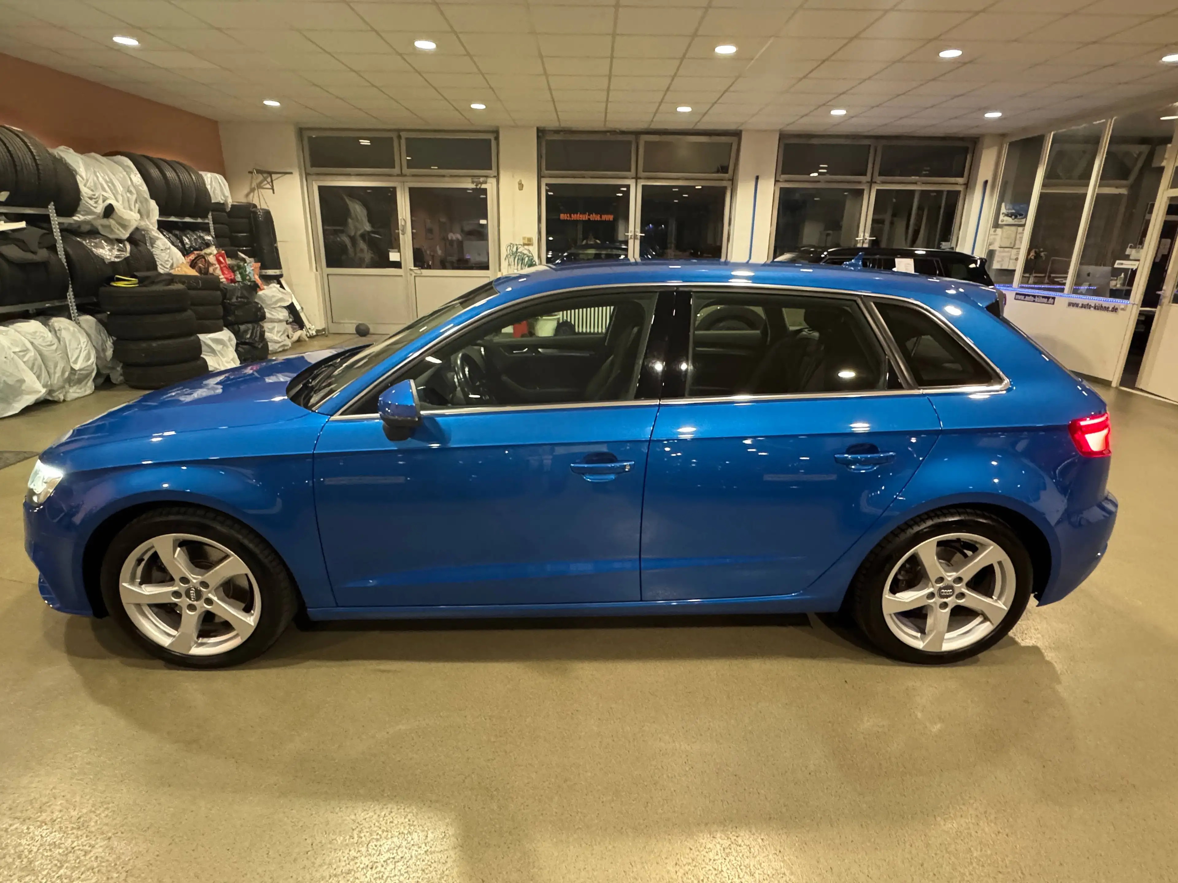Audi A3 40 TFSI quattro sport,Quattro, S-tronik, NAVI MMI,Leder,LED SW,AHK,SHZ,Standheizung, — photo 8