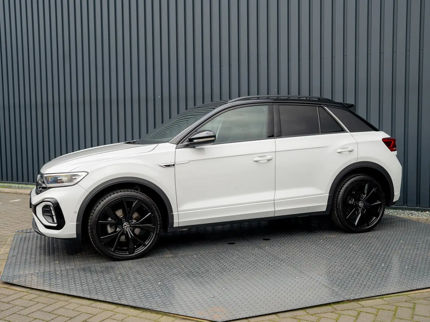 Volkswagen T-Roc 1.5 TSI 150Pk R-Line Business | Black Style | Keyl Wit - 2