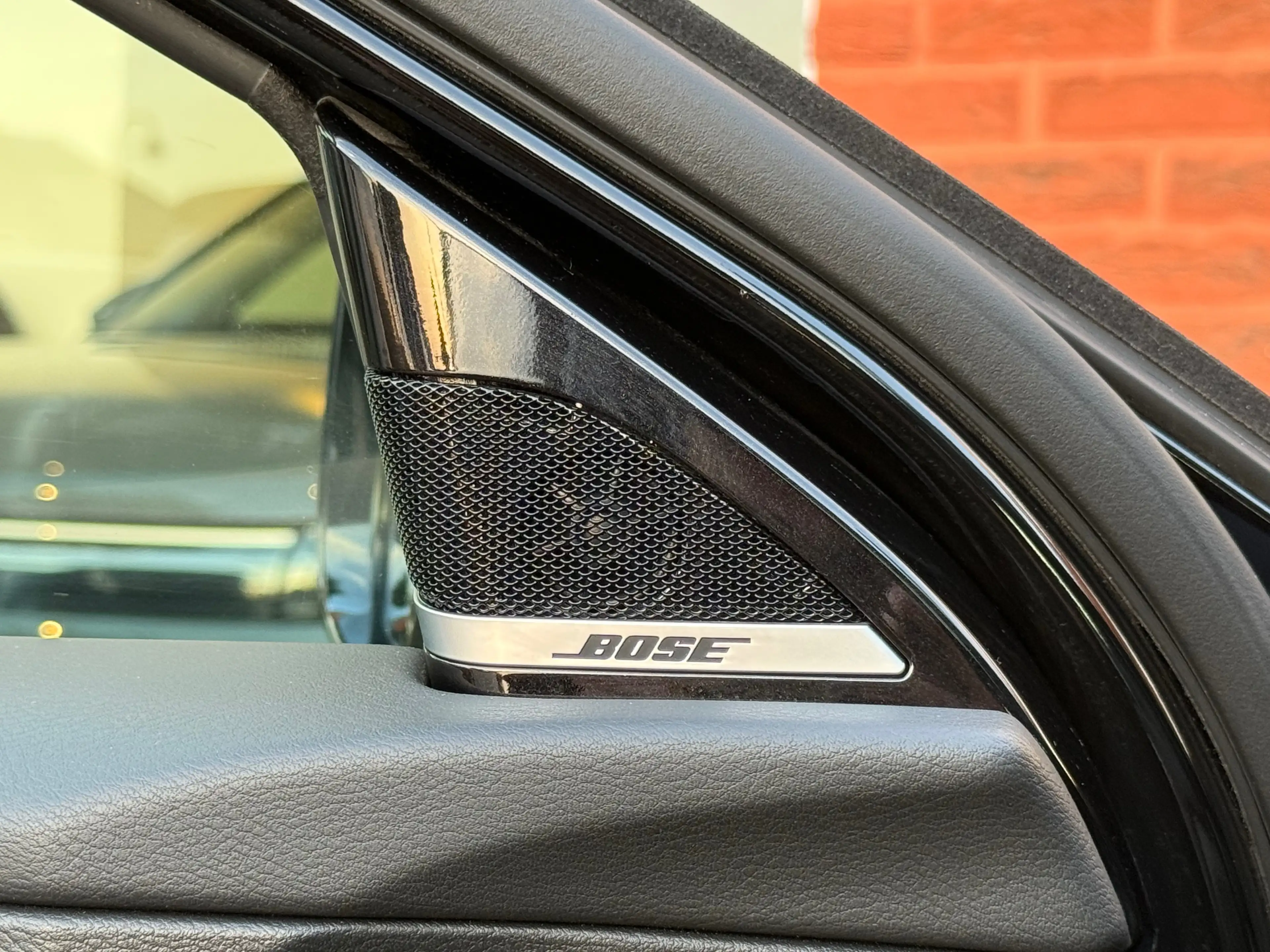 Infiniti Q30 Q30 1.5d Sport City Black — photo 45