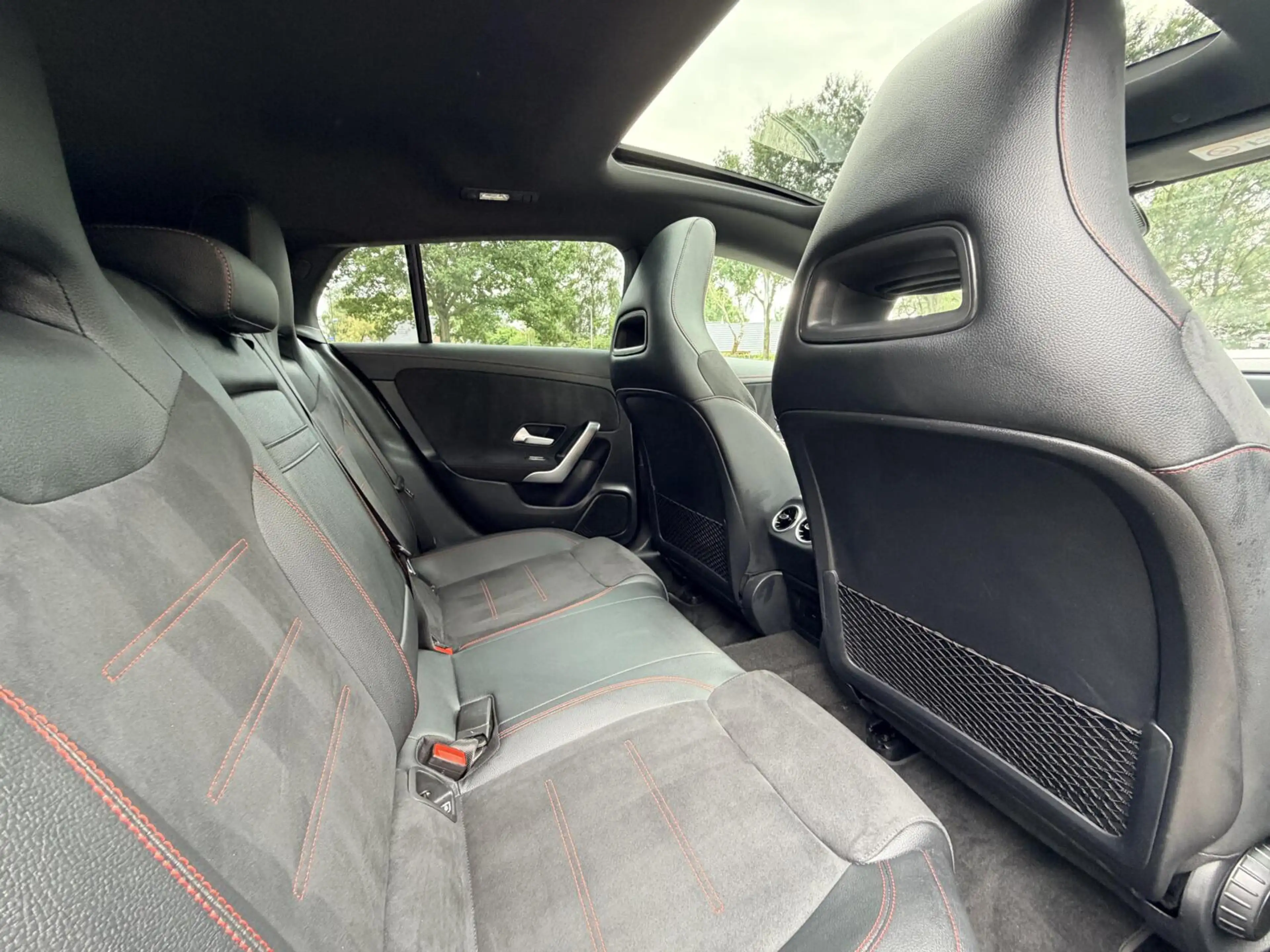Mercedes-Benz CLA 250 Shooting Brake e AMG Line| Camera | Pano |ACC | De — photo 15