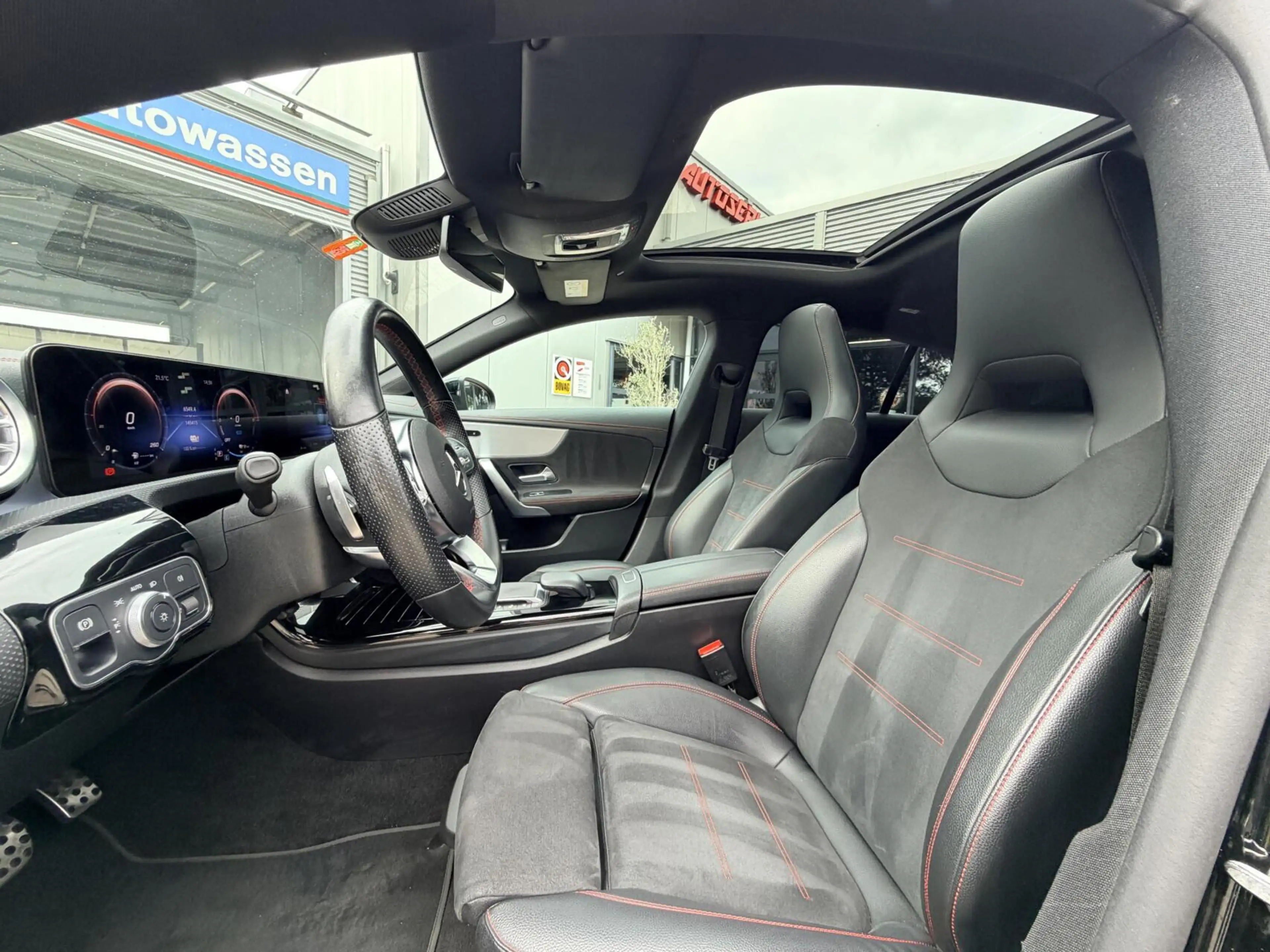 Mercedes-Benz CLA 250 Shooting Brake e AMG Line| Camera | Pano |ACC | De — photo 3