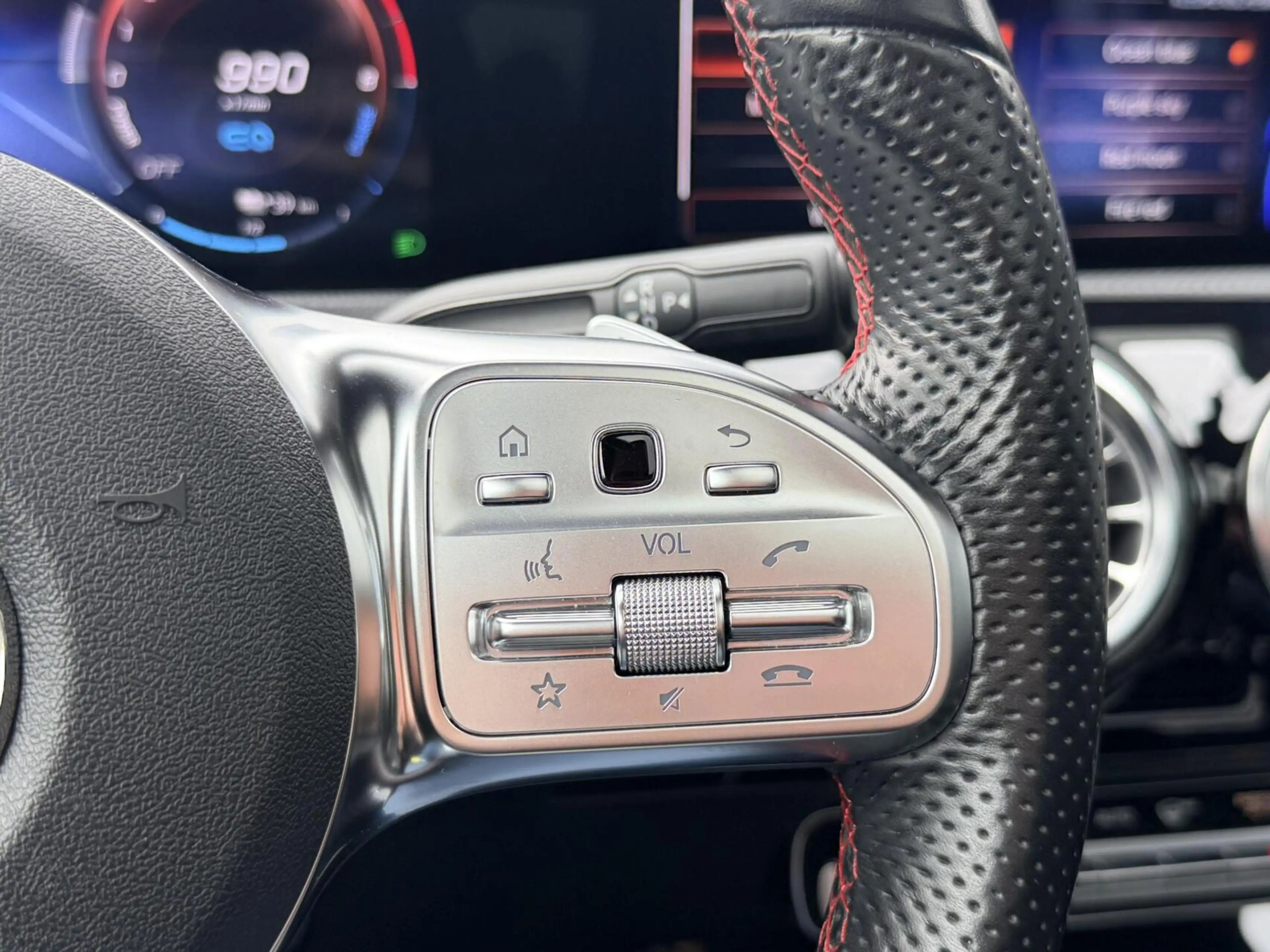 Mercedes-Benz CLA 250 Shooting Brake e AMG Line| Camera | Pano |ACC | De — photo 11