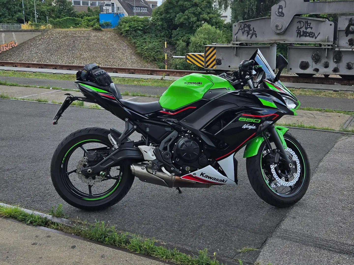Kawasaki Ninja 650 KRT-Design Verde - 2