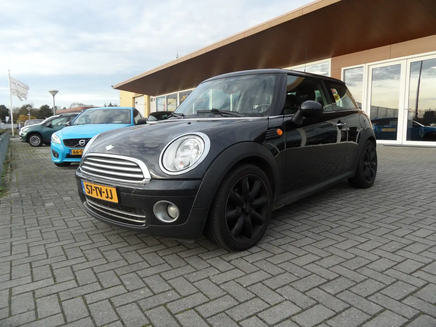 MINI Cooper Mini 1.6 Chili Schwarz - 1