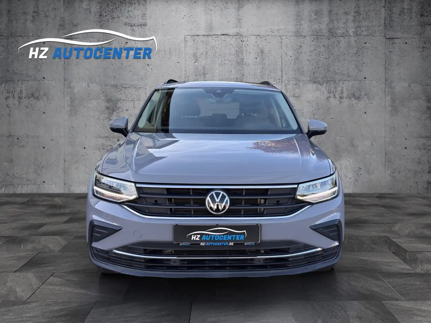 Volkswagen Tiguan Life 1.5 TSI DSG*LED*ACC*APPLE*SIDE*LANE Grau - 2