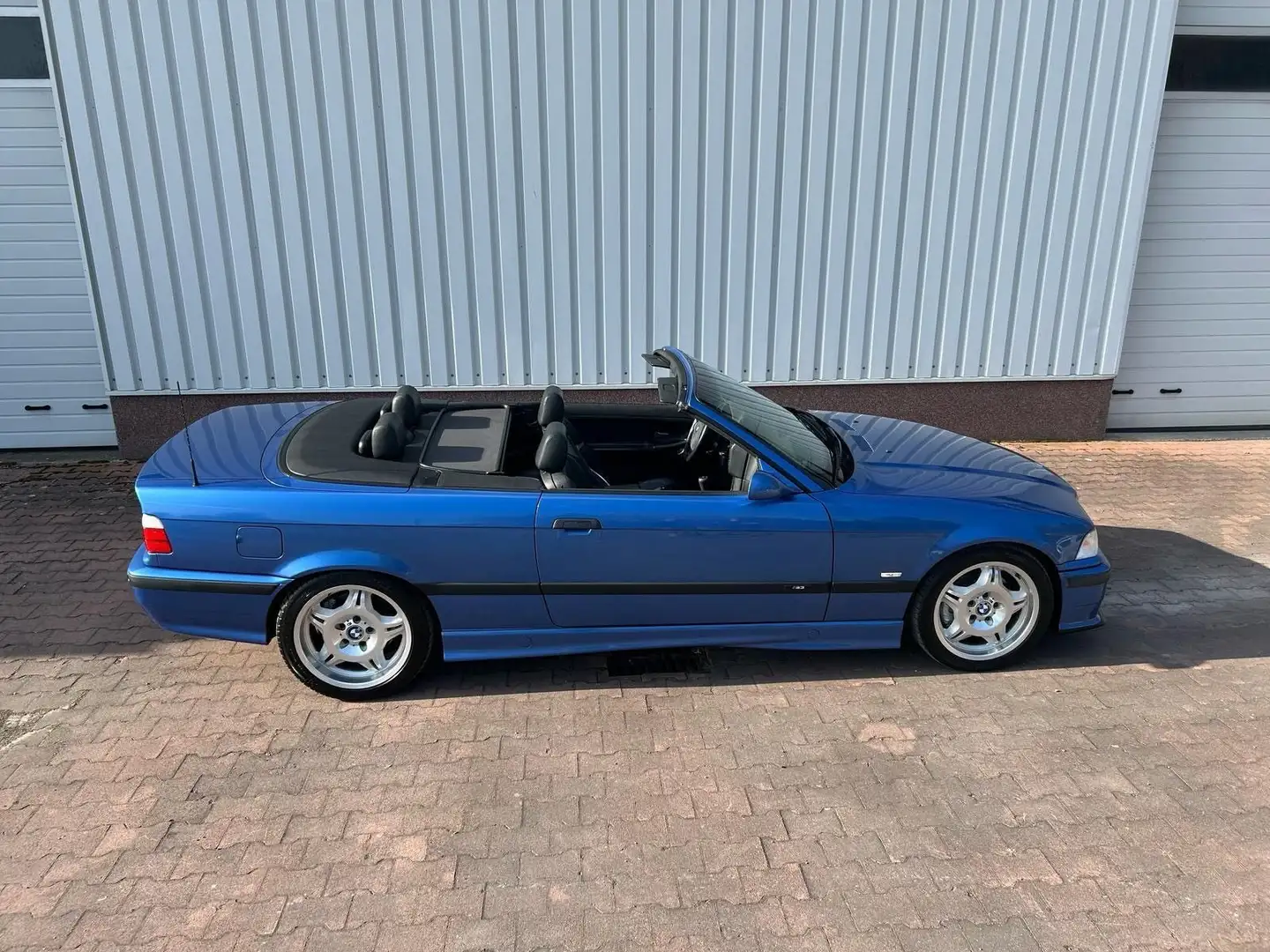 BMW M3 Cabrio 6-Gang Handschalter/Estorilblau/Hardtp Albastru - 1