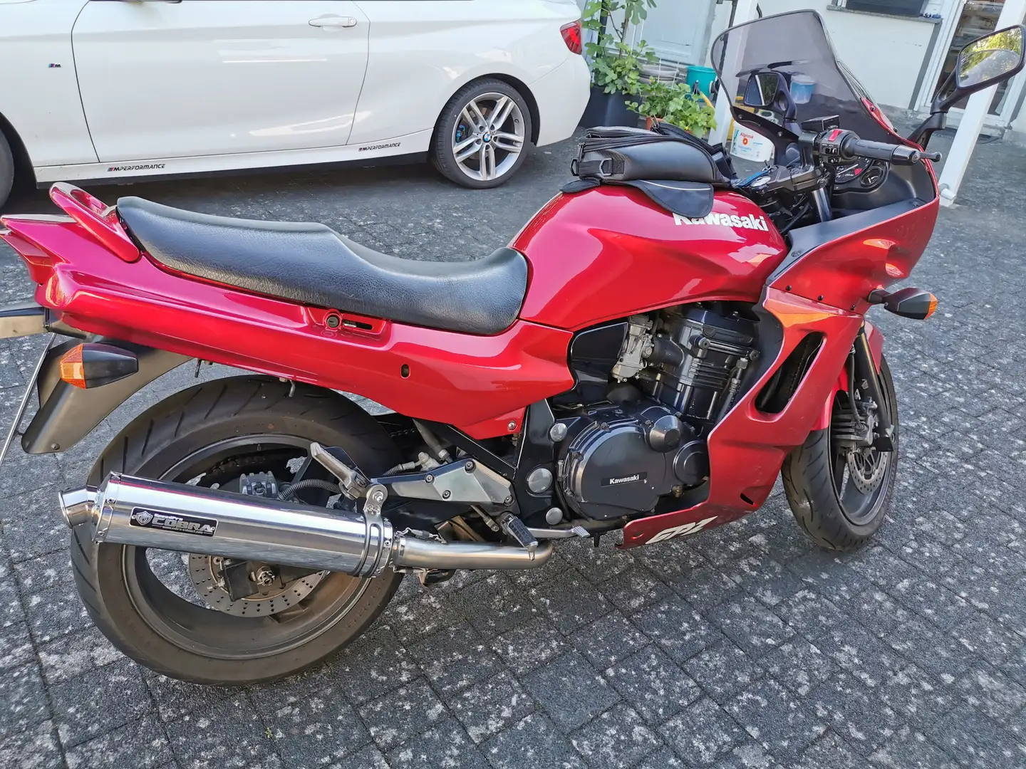 Kawasaki GPZ 1100 Rood - 2