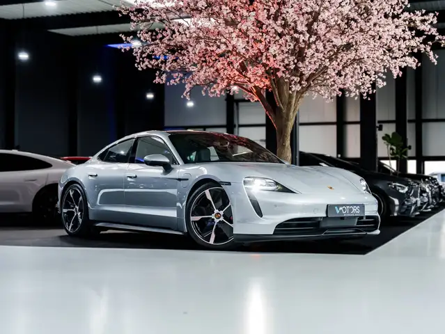 Porsche Taycan 4S - Performance Battery Plus - Achterasbesturing - 21" Exclusive - Sport Chrono - HUD - BOSE - Pano - 360°