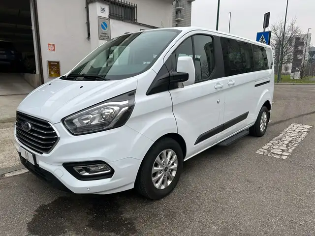Ford Tourneo Custom 2.0 TDCi MHEV 185CV L2H1 TREND – PDC/LED