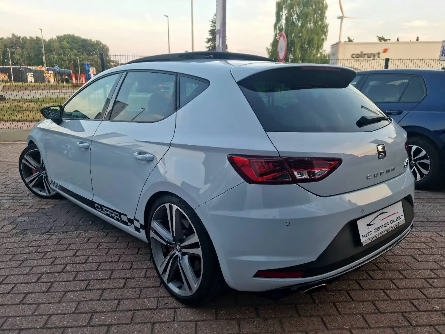 CUPRA Leon Leon Cupra 2.0 TSI 290 PK DSG|PANO|ACC|19'' Blanc - 2