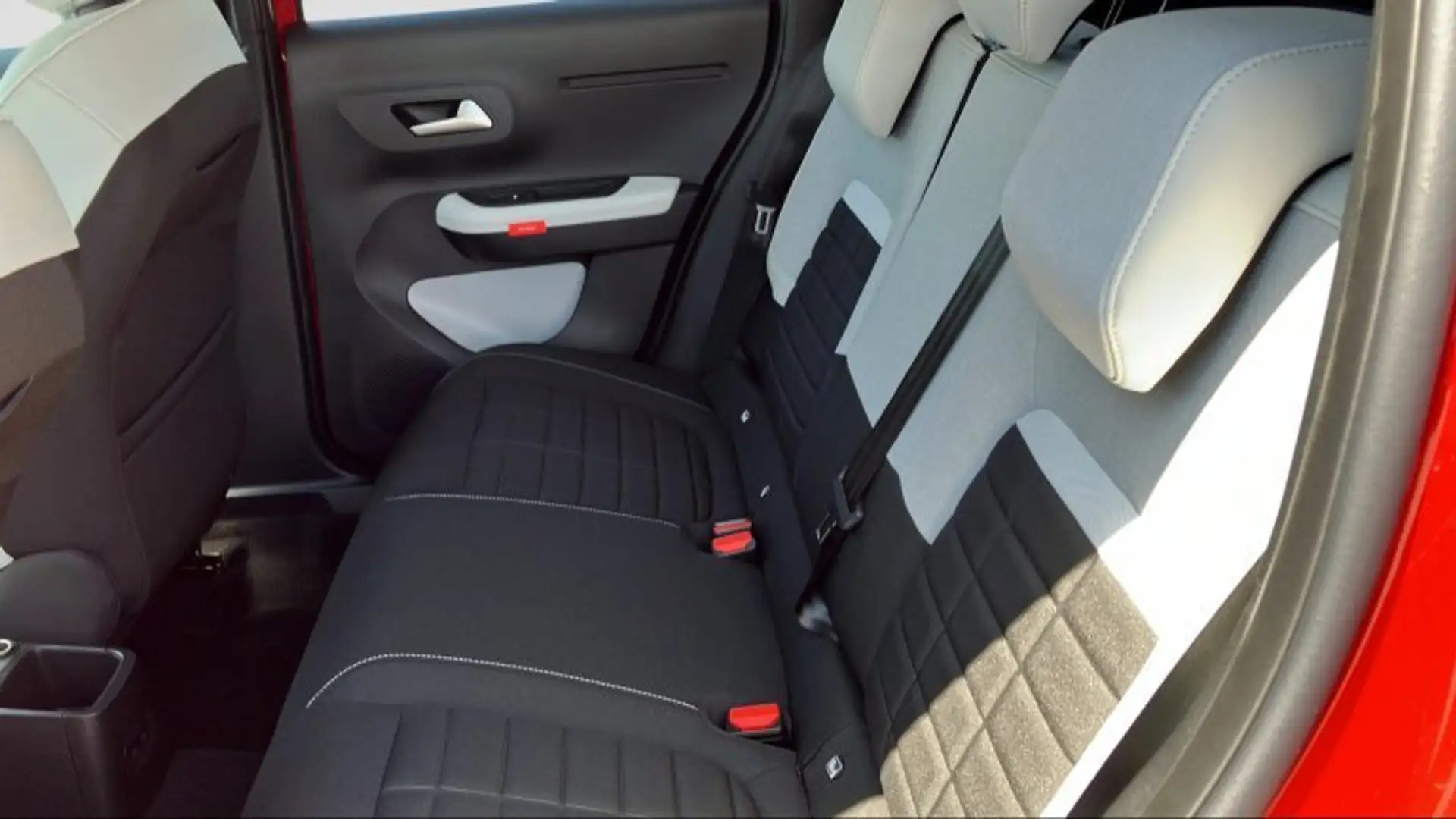 Citroen C3 Turbo 100PS Manuell MAX Rot - 2