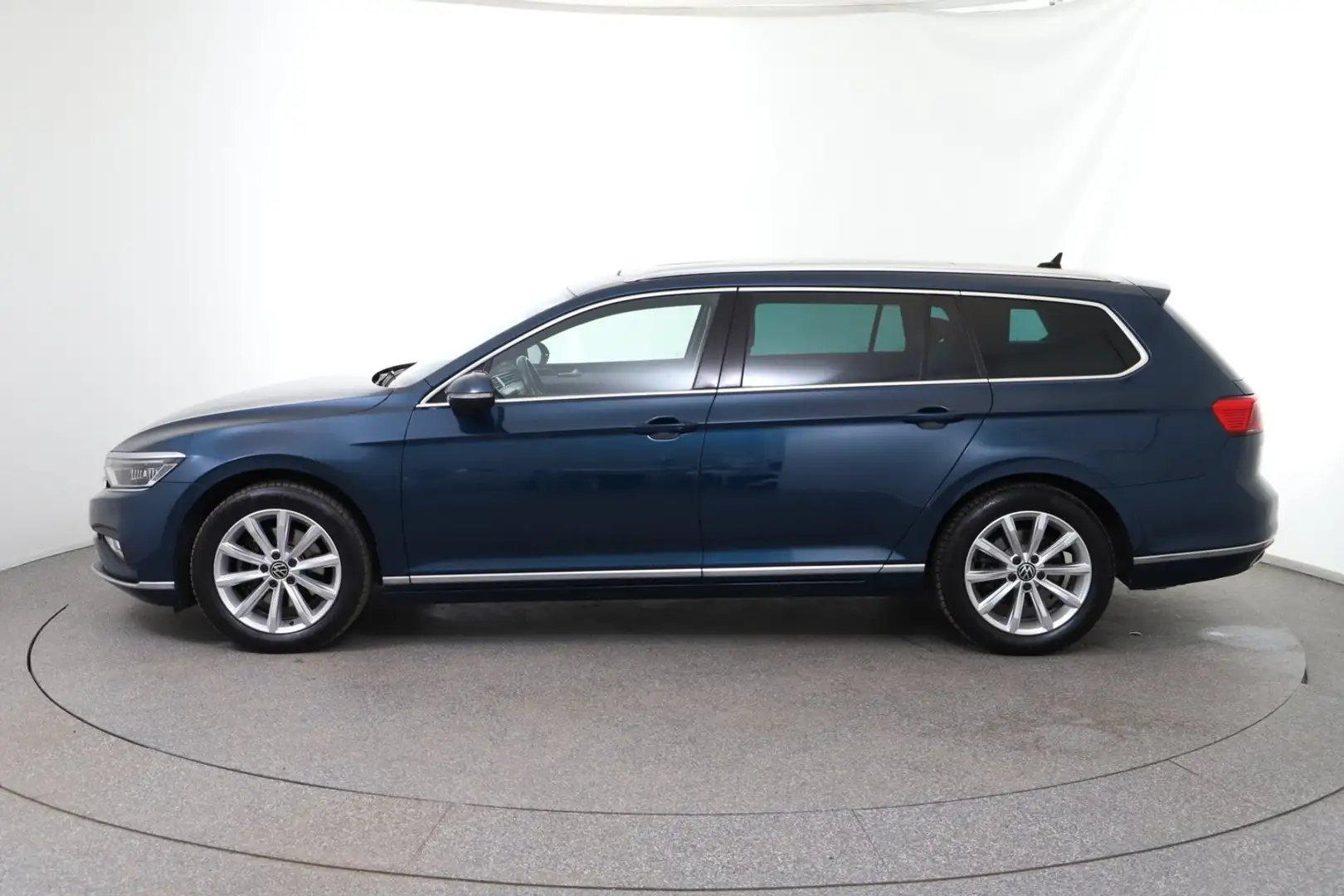 Volkswagen Passat Variant Elegance TSI ACT OPF DSG Blau - 2