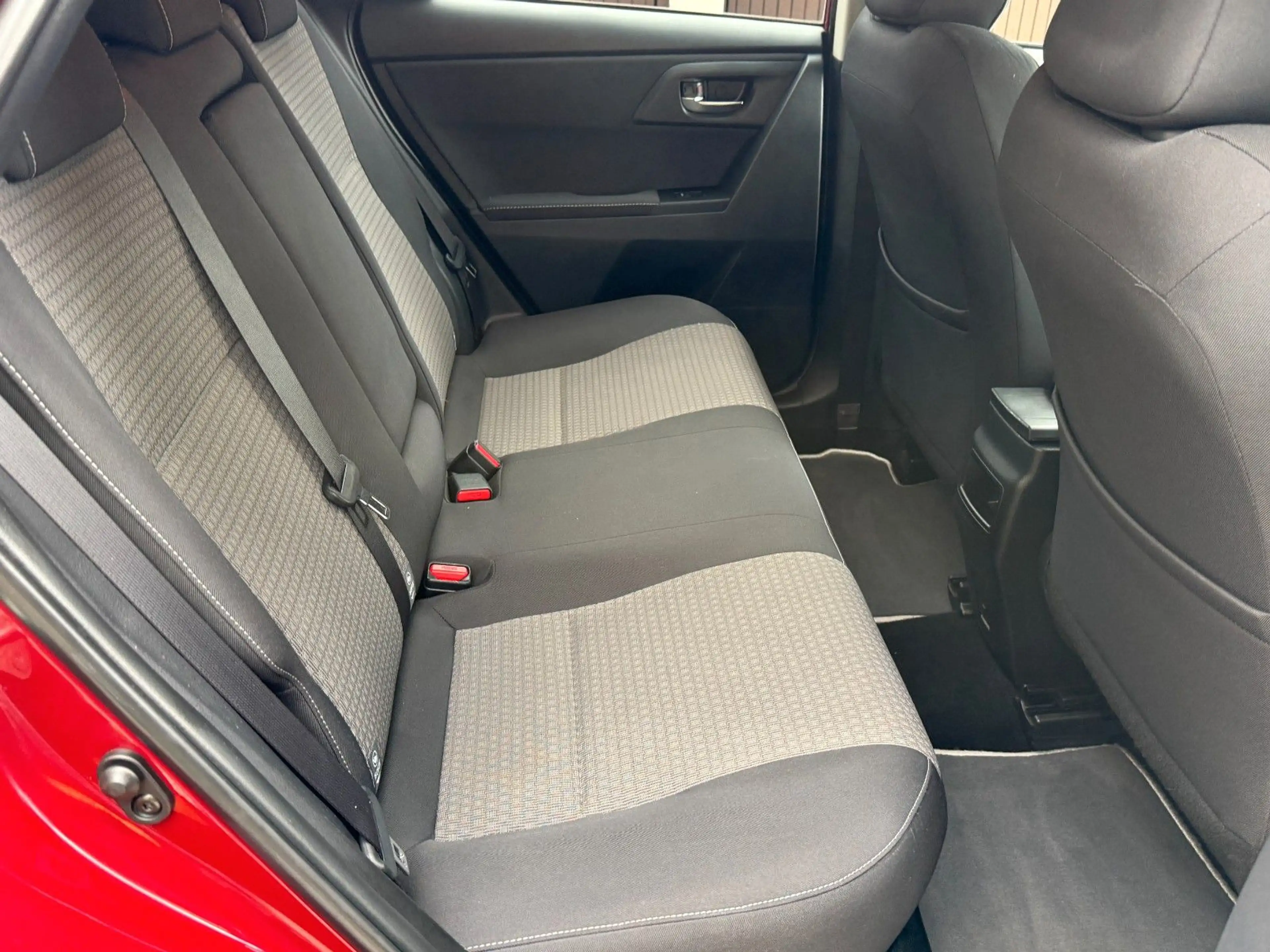 Toyota Auris 1.8l Hybrid "Team D"Navi/Kamera/AHK/SHZ — photo 11