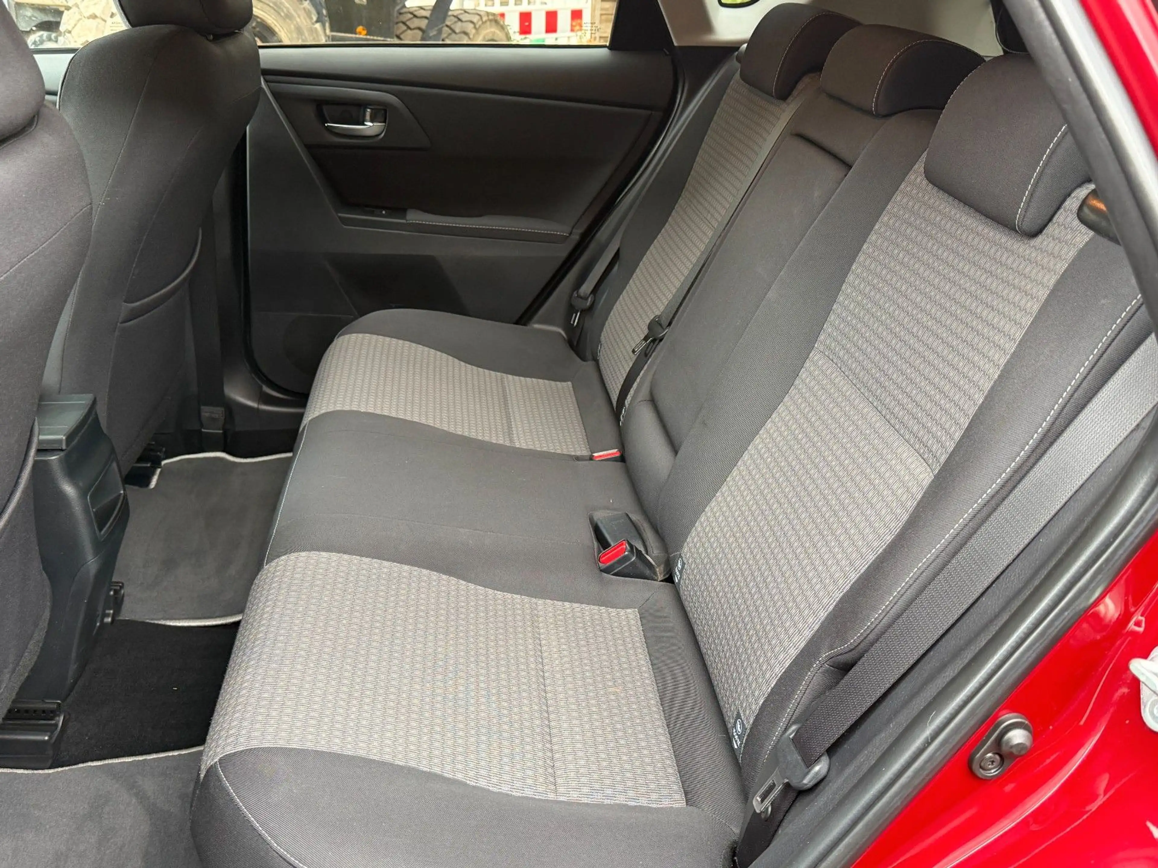 Toyota Auris 1.8l Hybrid "Team D"Navi/Kamera/AHK/SHZ — photo 12