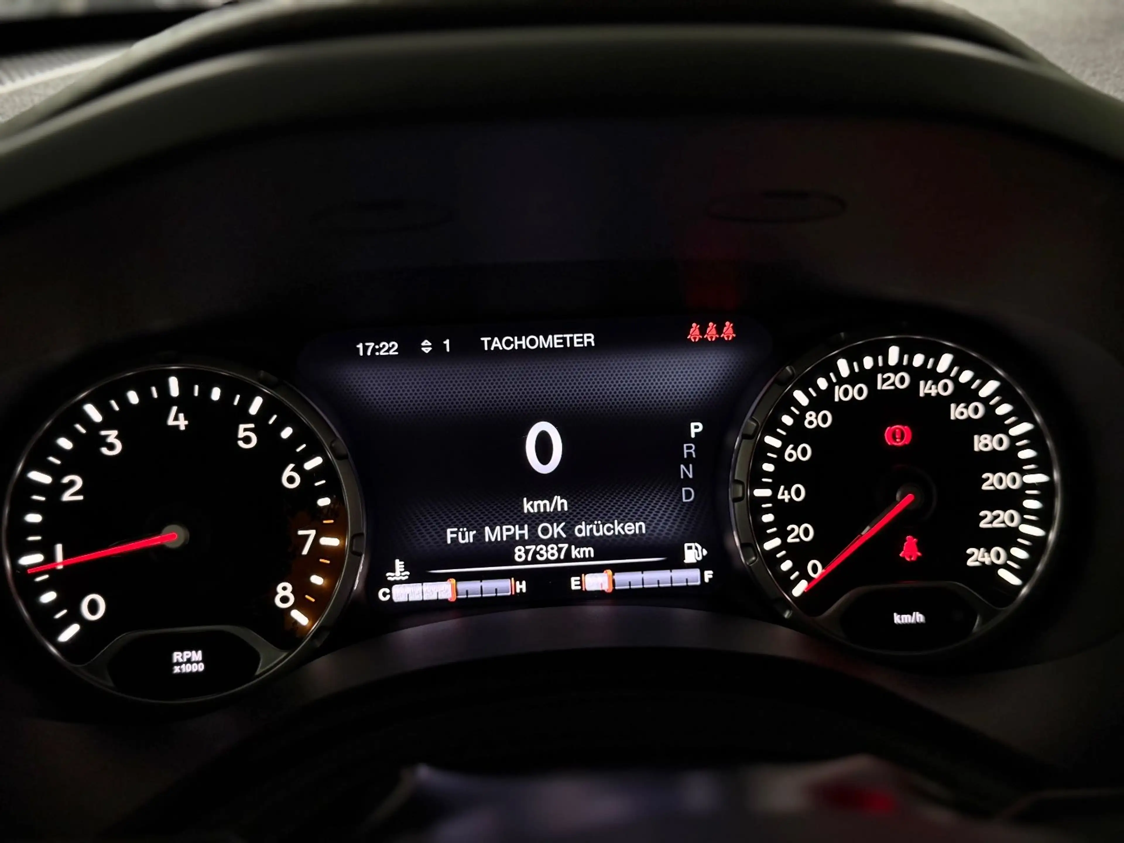 Jeep Renegade Limited 4WD/Aut./Navi/Beats/UConnect — photo 14
