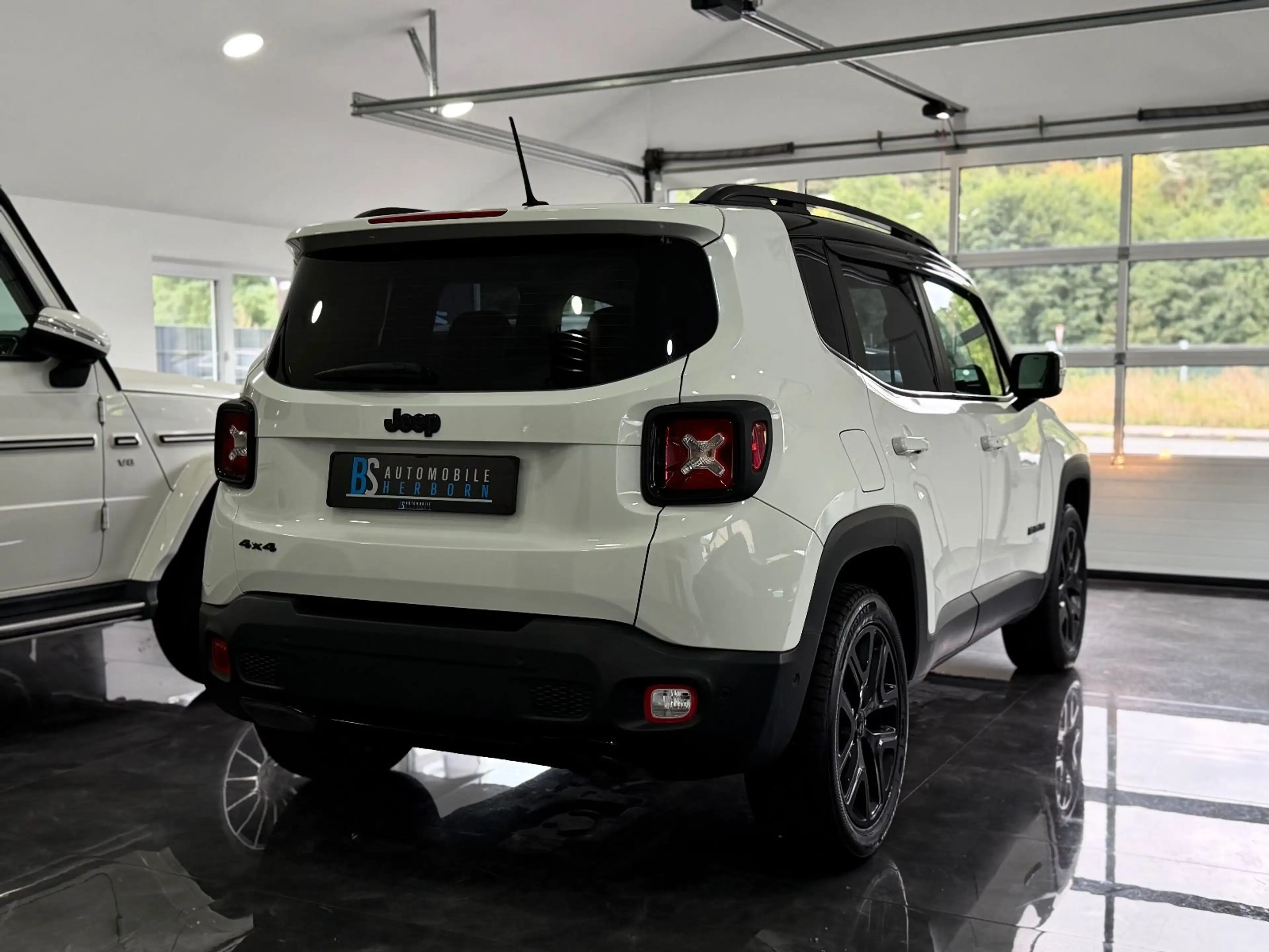 Jeep Renegade Limited 4WD/Aut./Navi/Beats/UConnect — photo 10