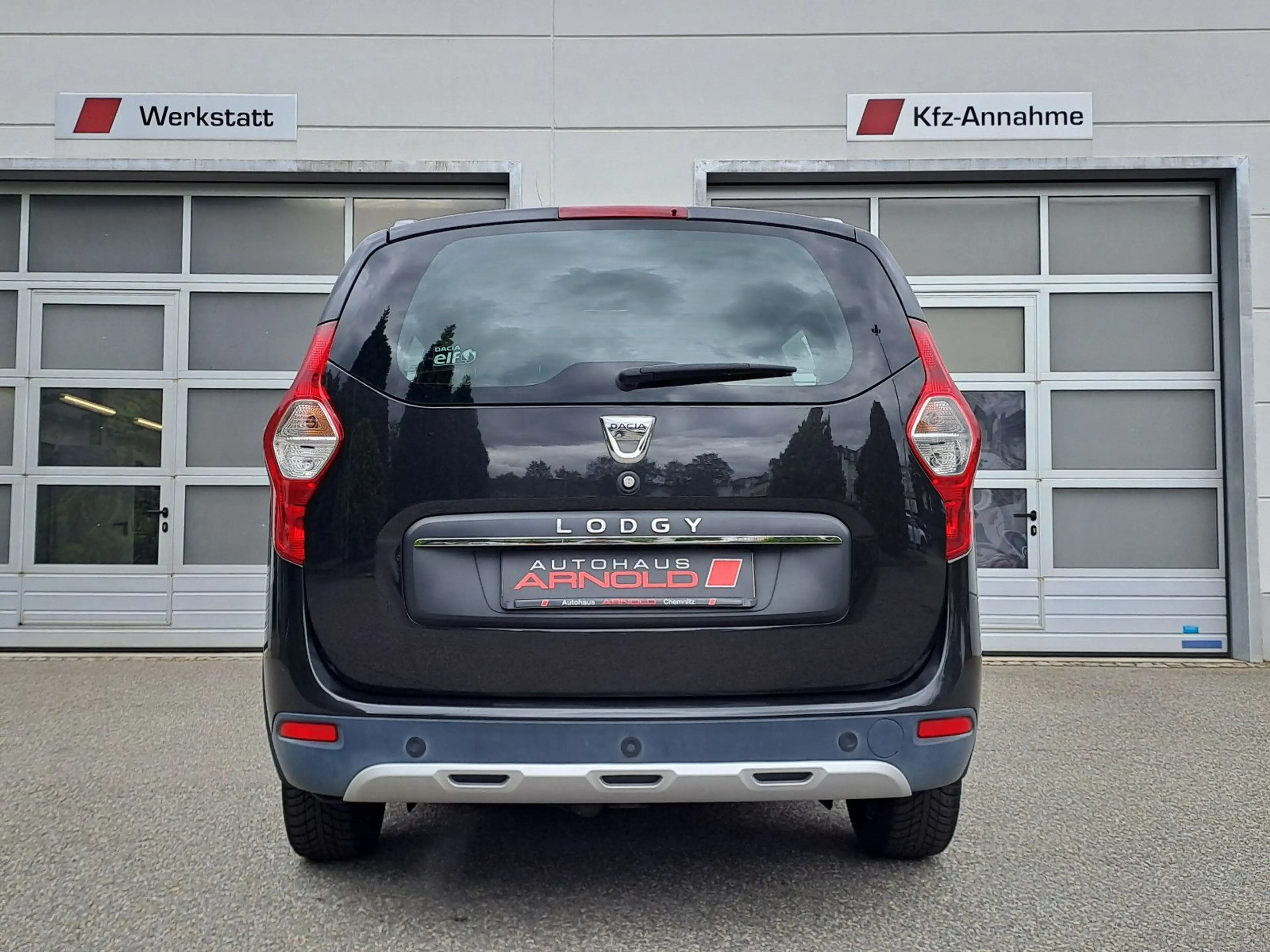 Dacia Lodgy TCe 115 Stepway (7 Sitze, AHZV, 1. Hand) — photo 7
