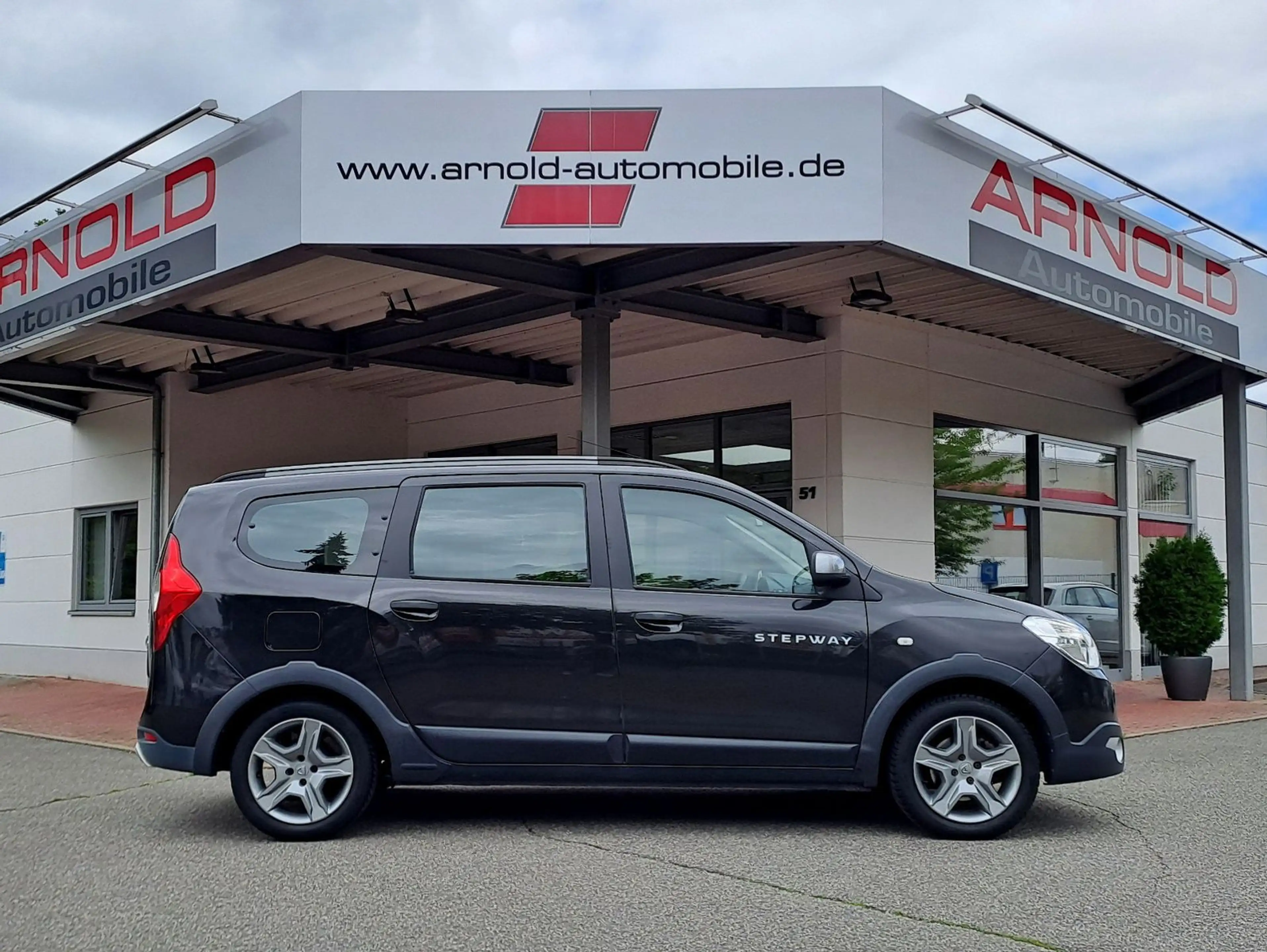 Dacia Lodgy TCe 115 Stepway (7 Sitze, AHZV, 1. Hand) — photo 3