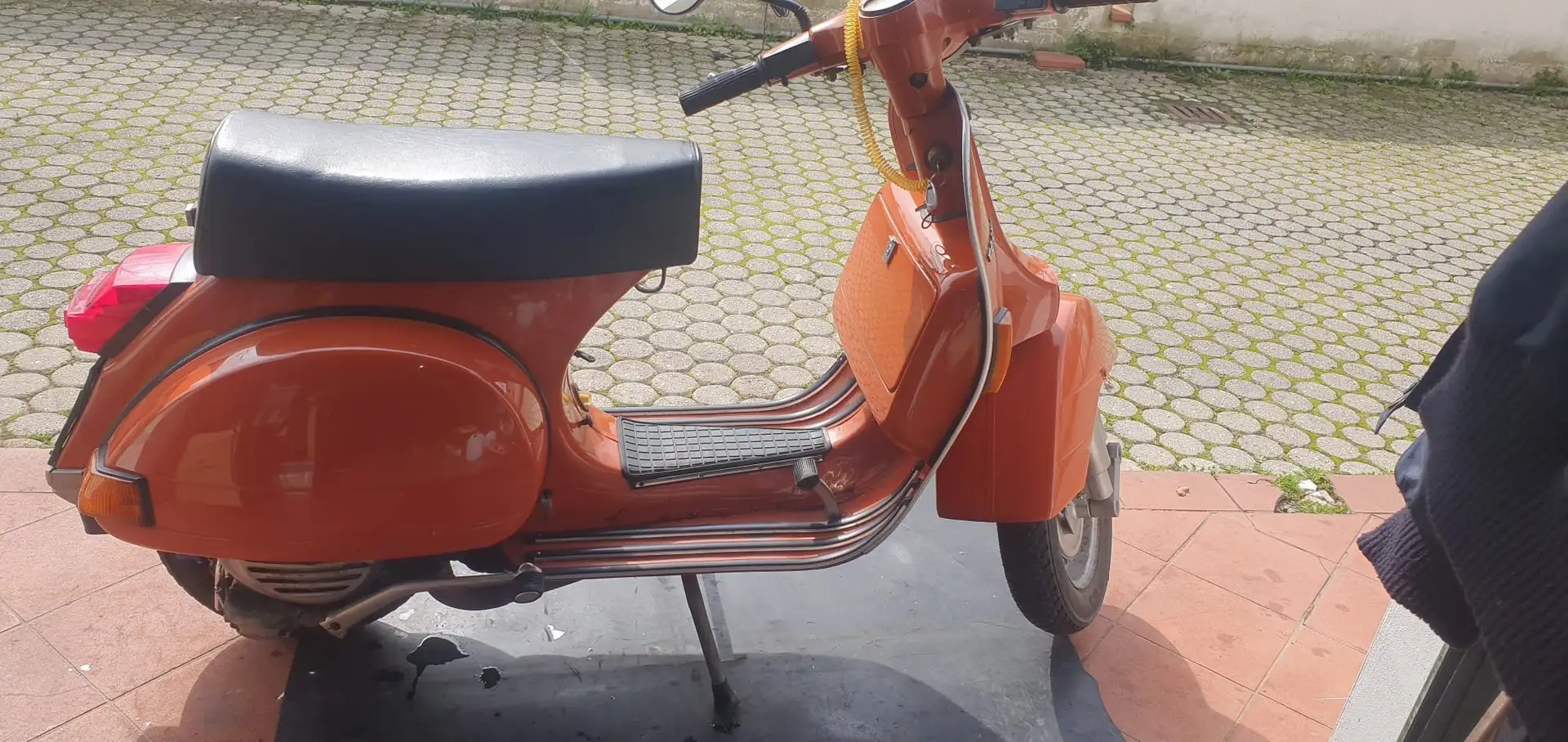 Vespa P 200 E - 2