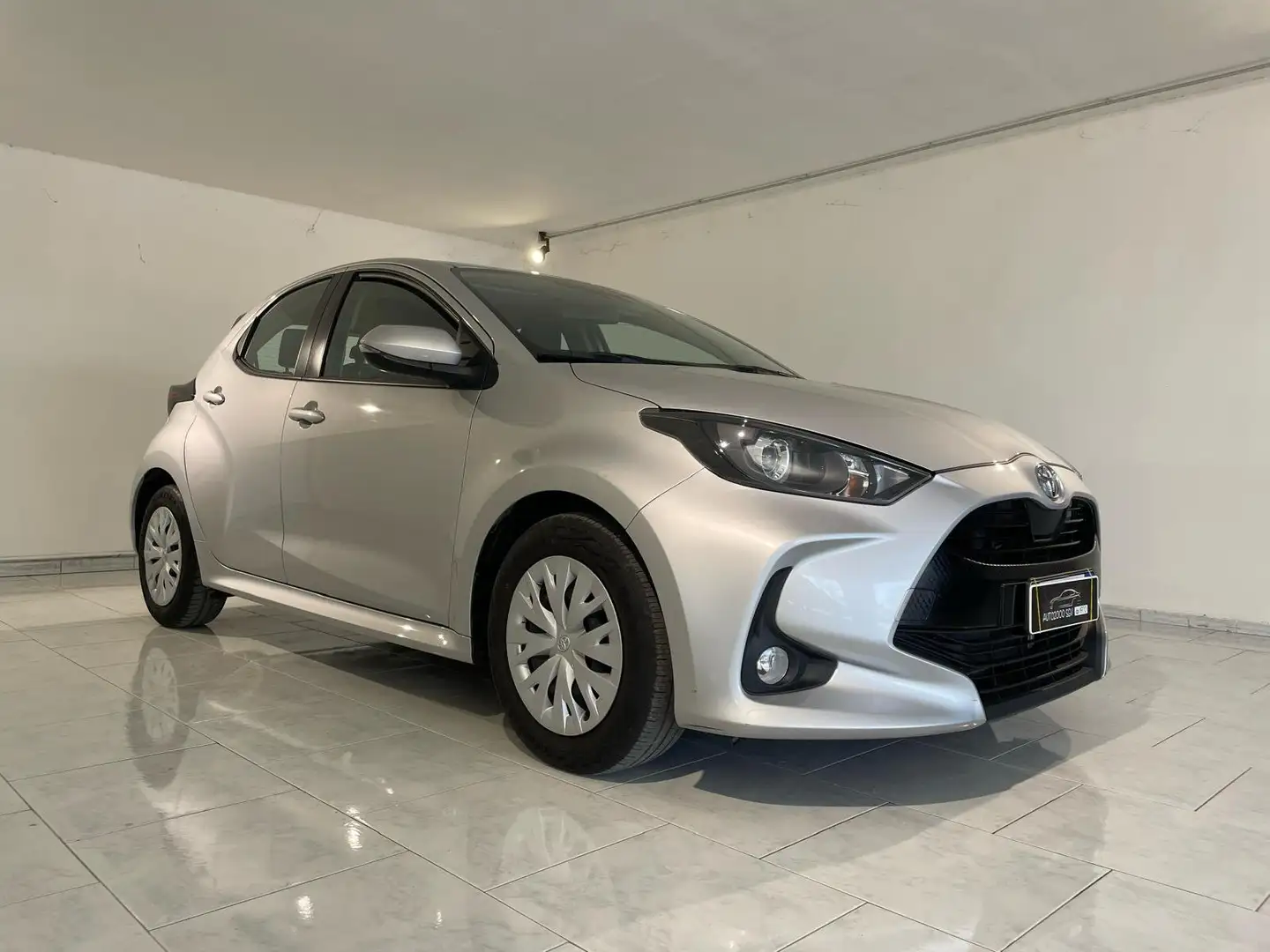 Toyota Yaris 2021 1.0 Trend 72 CV 5P. X NEOPATENTATI - 1
