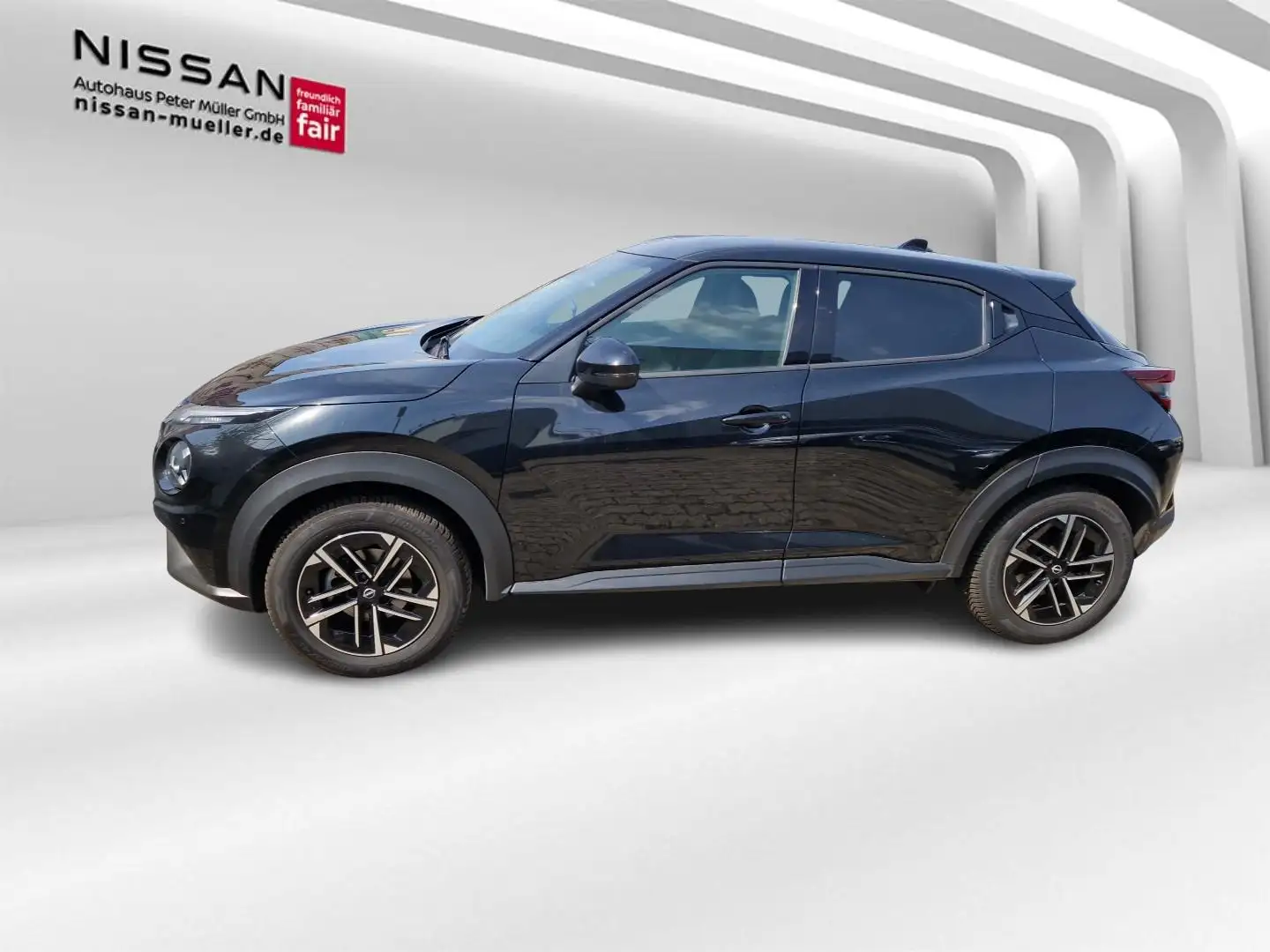 Nissan Juke 1.0 DIG-T 114PS 6MT N-CONNECTA Winter BFS Schwarz - 2