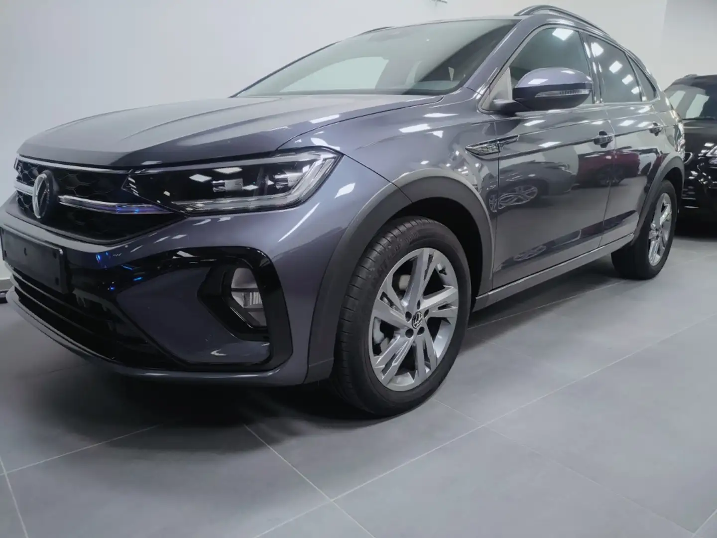 Volkswagen Taigo 1.5 TSI R-Line DSG 110kW Gris - 1