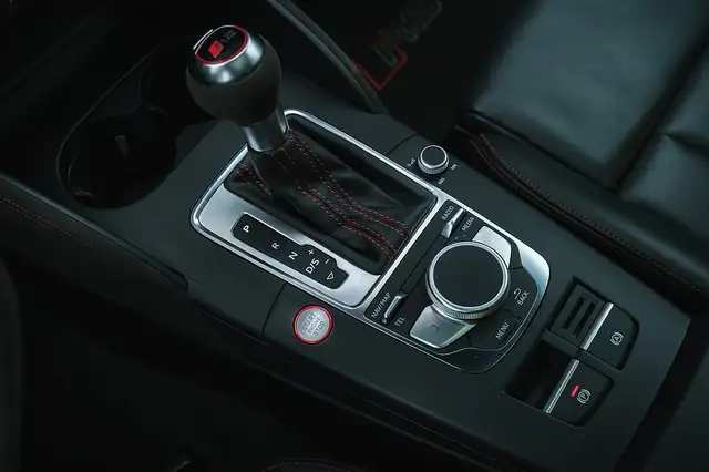 Audi RS3 SB 2,5 TFSI quattro S-tronic/MATRIX/PANO/VIRTUA... Ansicht 23