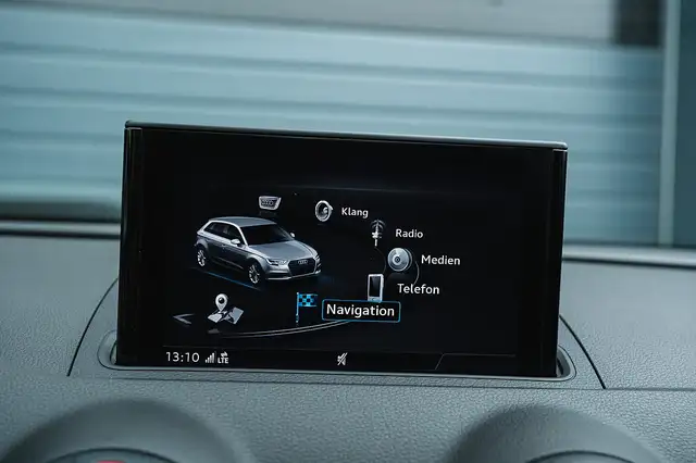 Audi RS3 SB 2,5 TFSI quattro S-tronic/MATRIX/PANO/VIRTUA... Ansicht 19