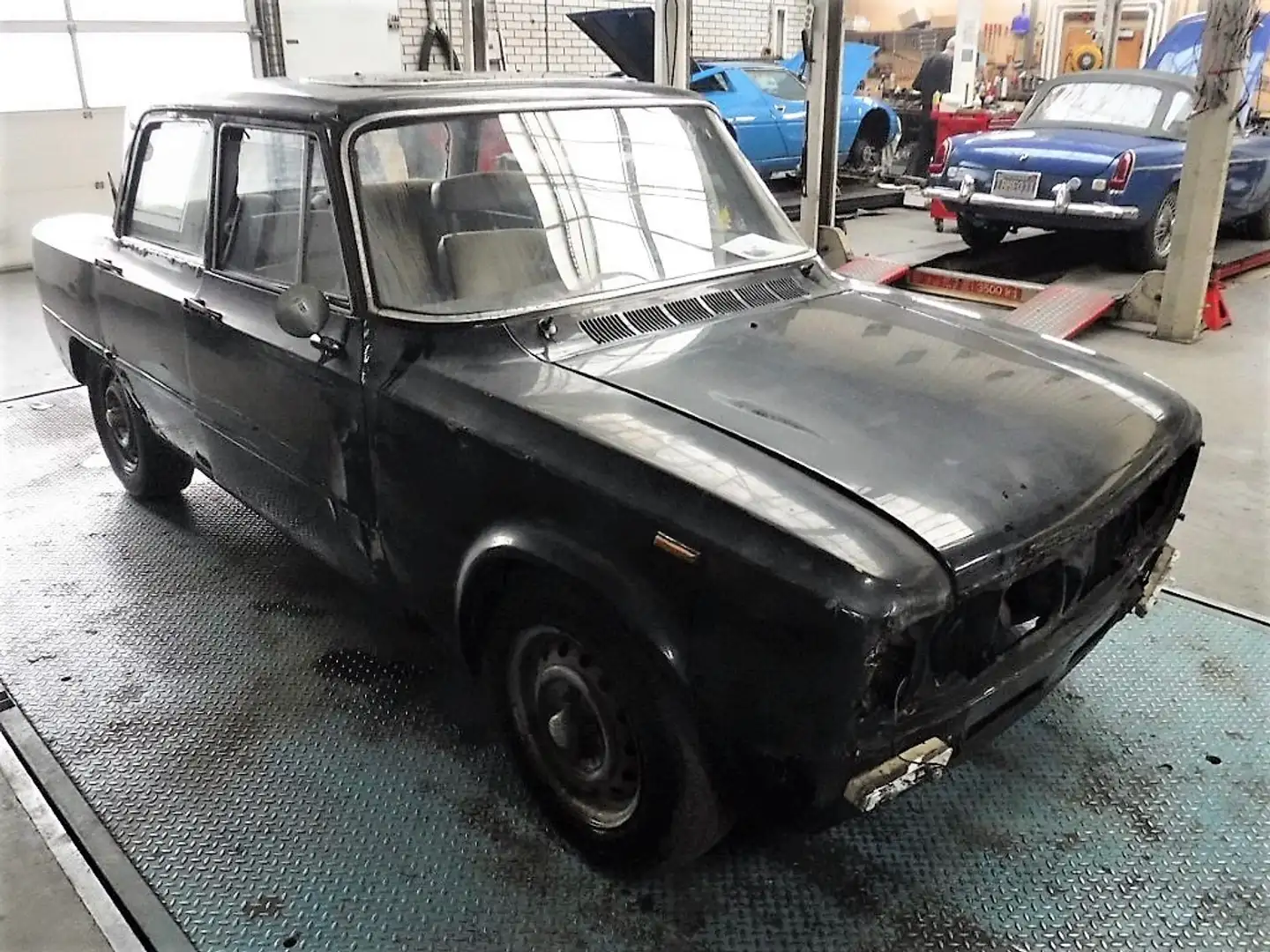 Alfa Romeo Giulia 2000cc  "to restore" Grijs - 2