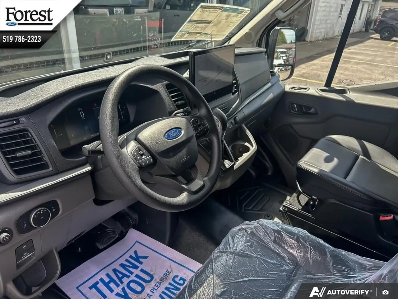 Ford Transit Cargo Van снимка Ford Transit Cargo Van