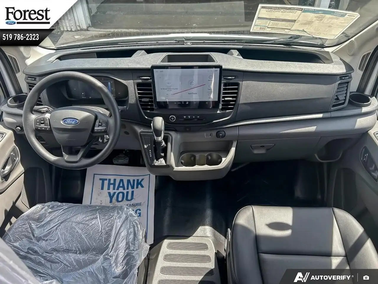 Ford Transit Cargo Van снимка Ford Transit Cargo Van