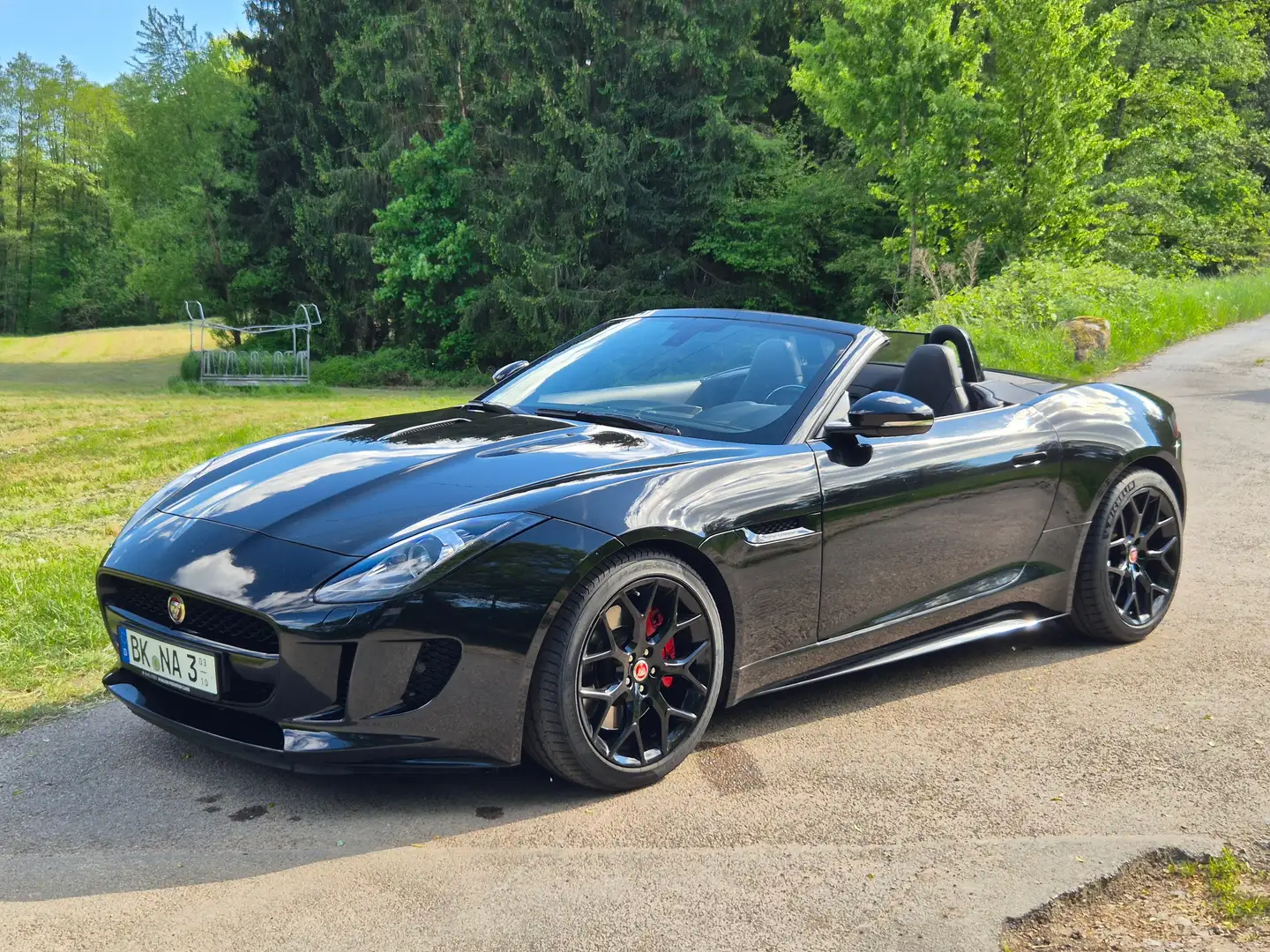 Jaguar F-Type R-Dynamic Schwarz - 1