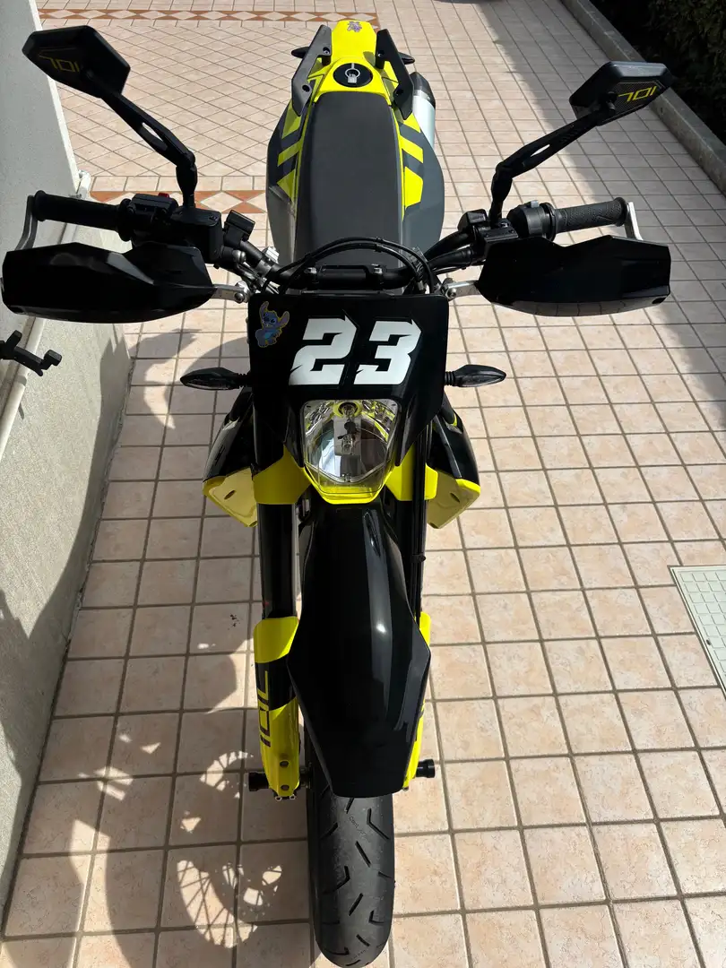 Husqvarna 701 Supermoto Galben - 2