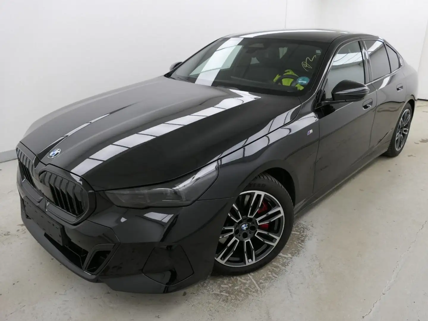 BMW 540 d xDr.M Sport Pro PanoD.AHK SuView.ACC HUD HK Schwarz - 2