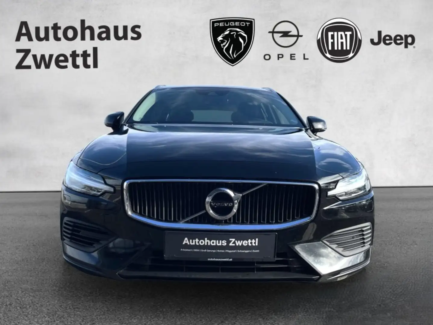 Volvo V60 T6 PHEV Allrad Inscription Expression Schwarz - 2