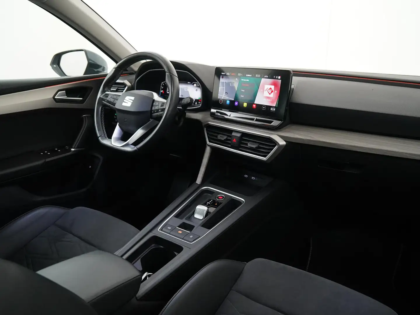 SEAT Leon e-Hybrid Sportstourer 1.4 TSI eHybrid PHEV Xcellence | Trek Grijs - 2