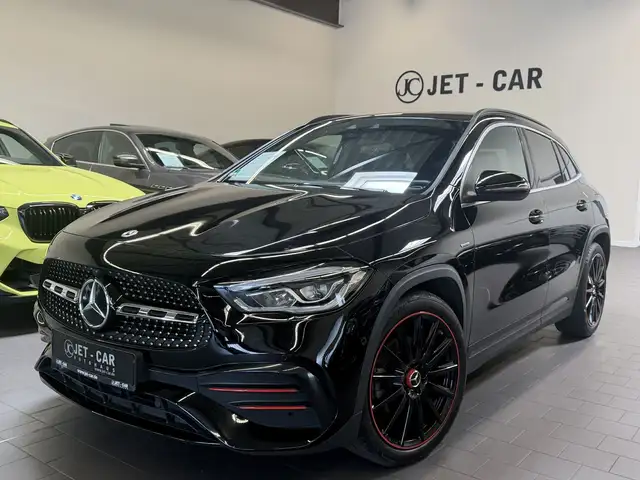 Mercedes-Benz GLA 200 Edition 1 AMG *LED 2.Hand 20"*