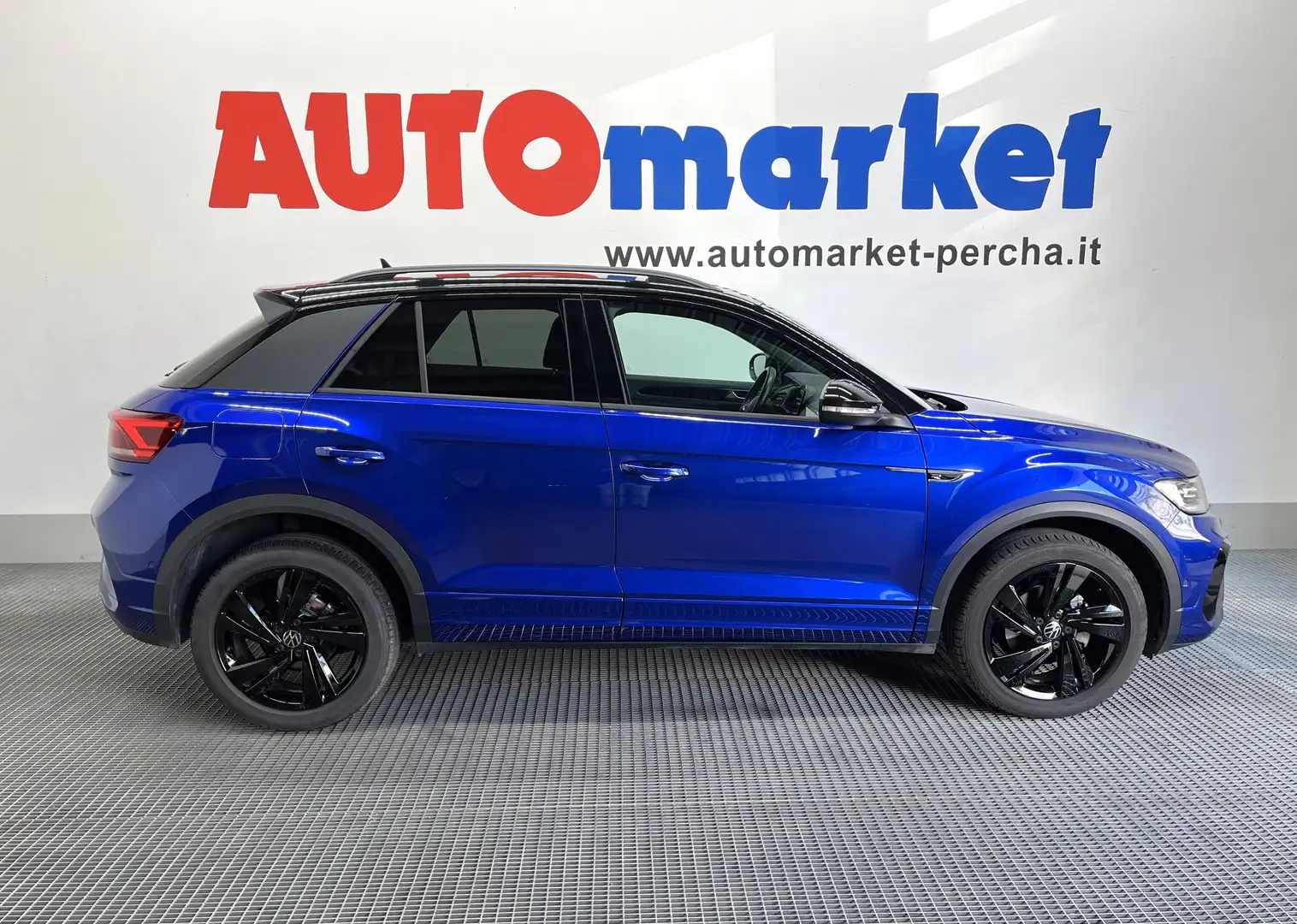 Volkswagen T-Roc 1.0 TSI R-Line 115cv Blu/Azzurro - 1