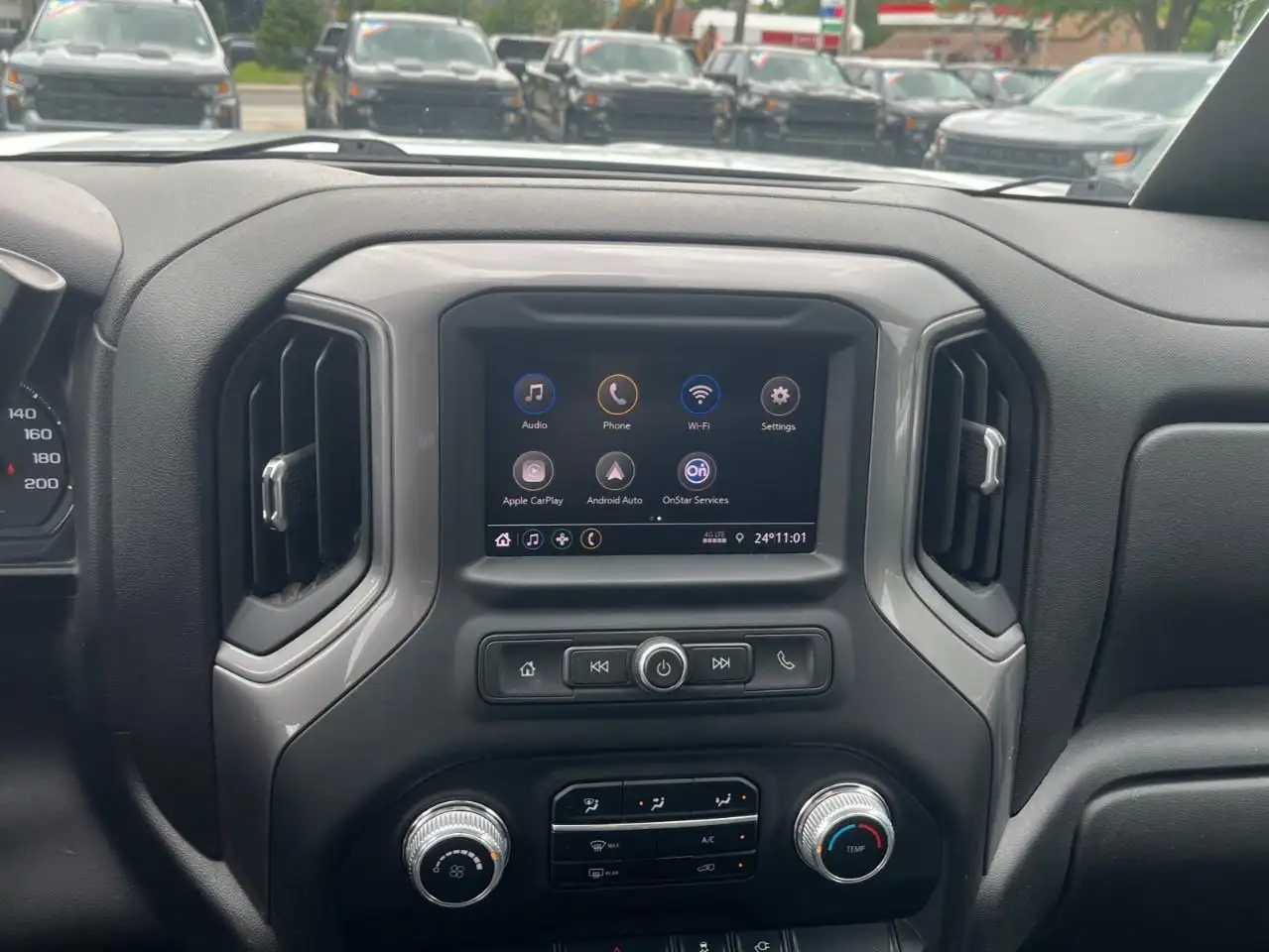 GMC Sierra 3500HD снимка GMC Sierra 3500HD