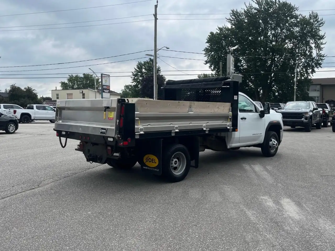 GMC Sierra 3500HD снимка GMC Sierra 3500HD