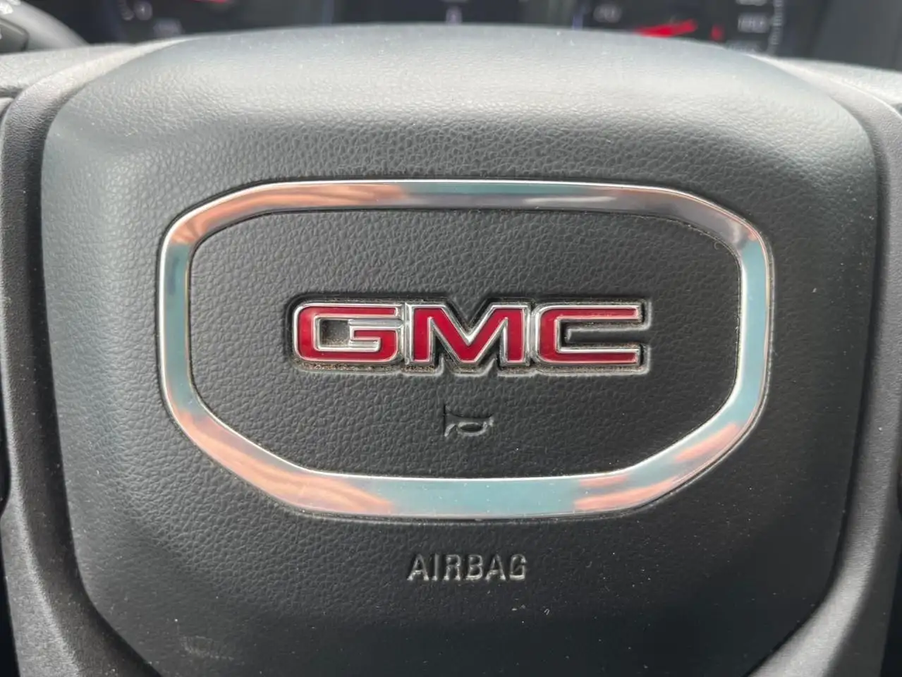 GMC Sierra 3500HD снимка GMC Sierra 3500HD