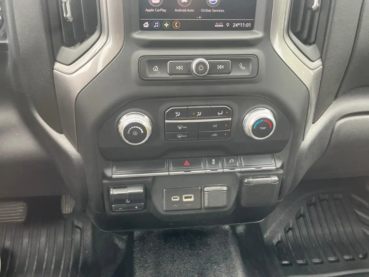 GMC Sierra 3500HD снимка GMC Sierra 3500HD