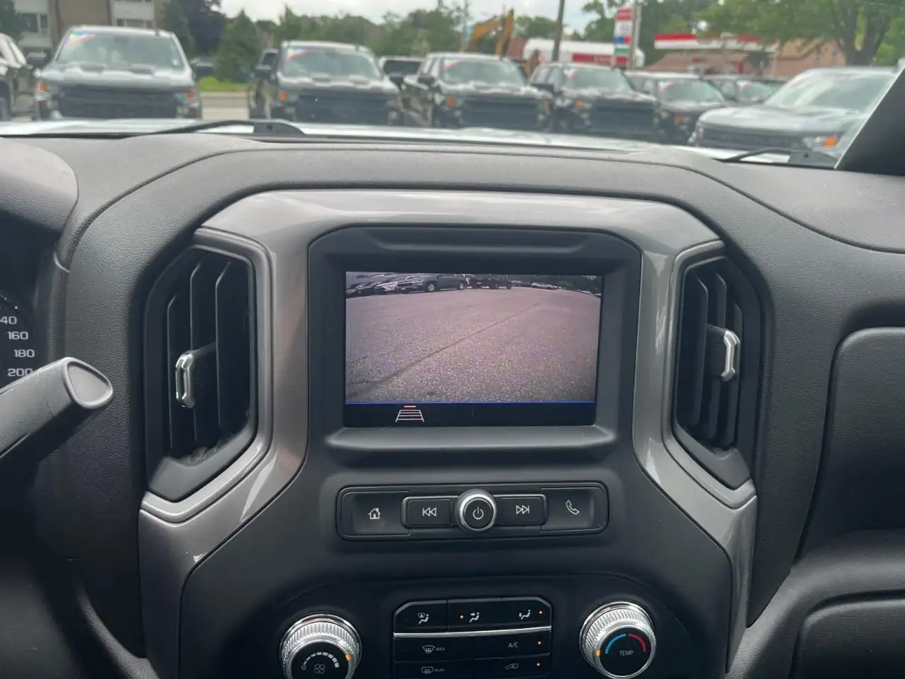 GMC Sierra 3500HD снимка GMC Sierra 3500HD